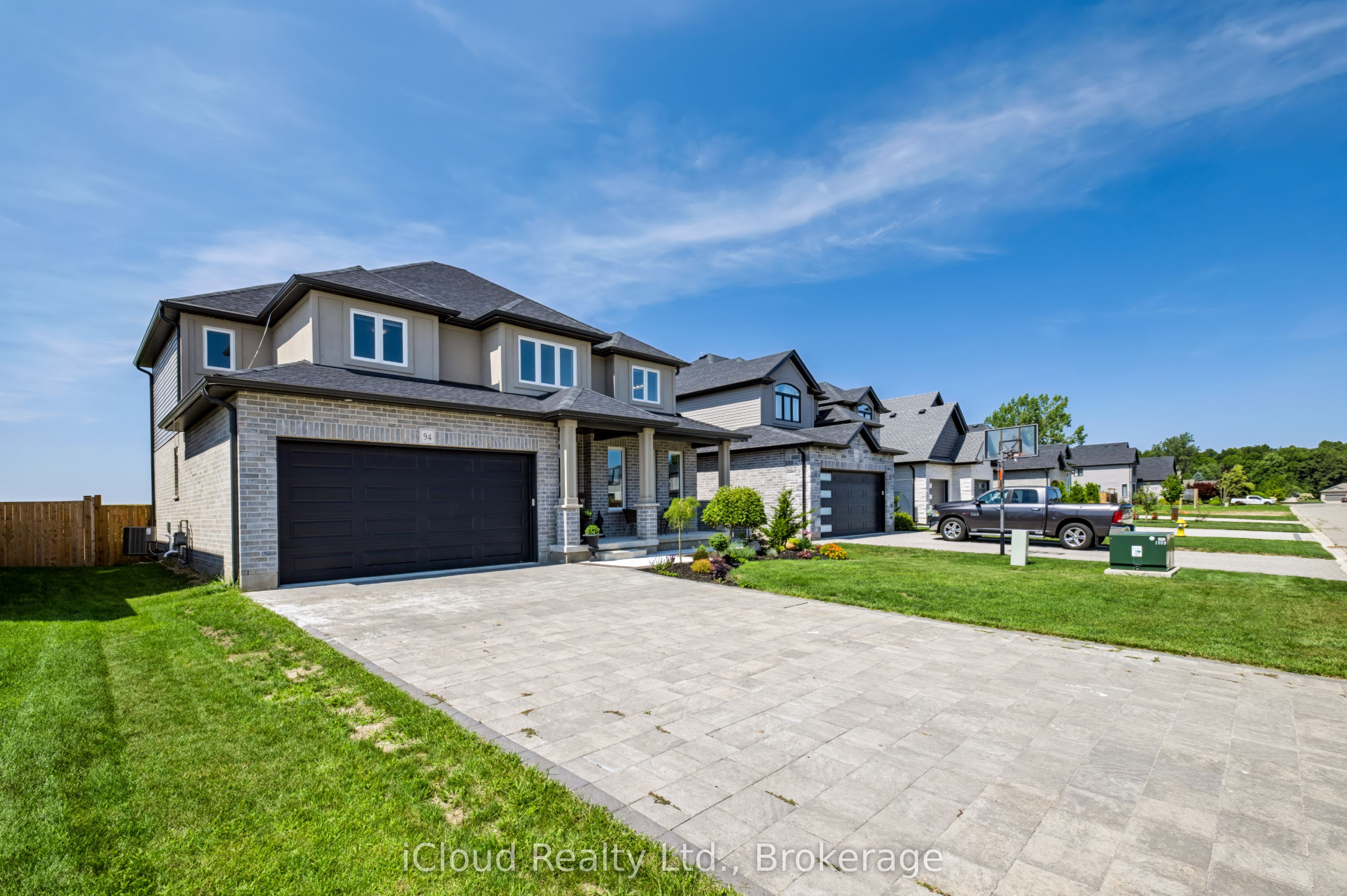 94 Beech Boulevard, Tillsonburg, ON N4G 5S1 photo 2