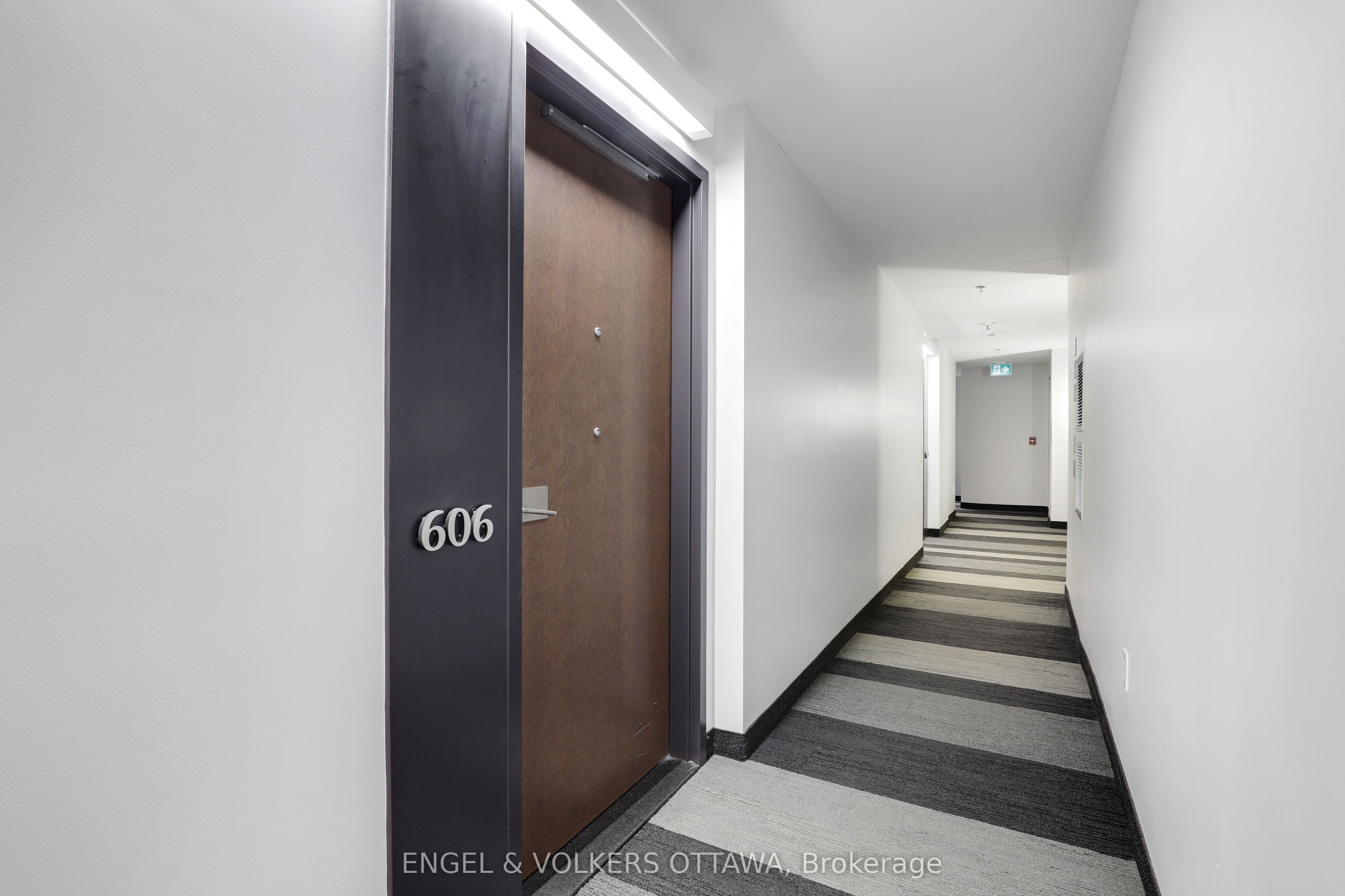 199 Slater Street 606, Ottawa Centre, ON K1P 0C8 photo 2