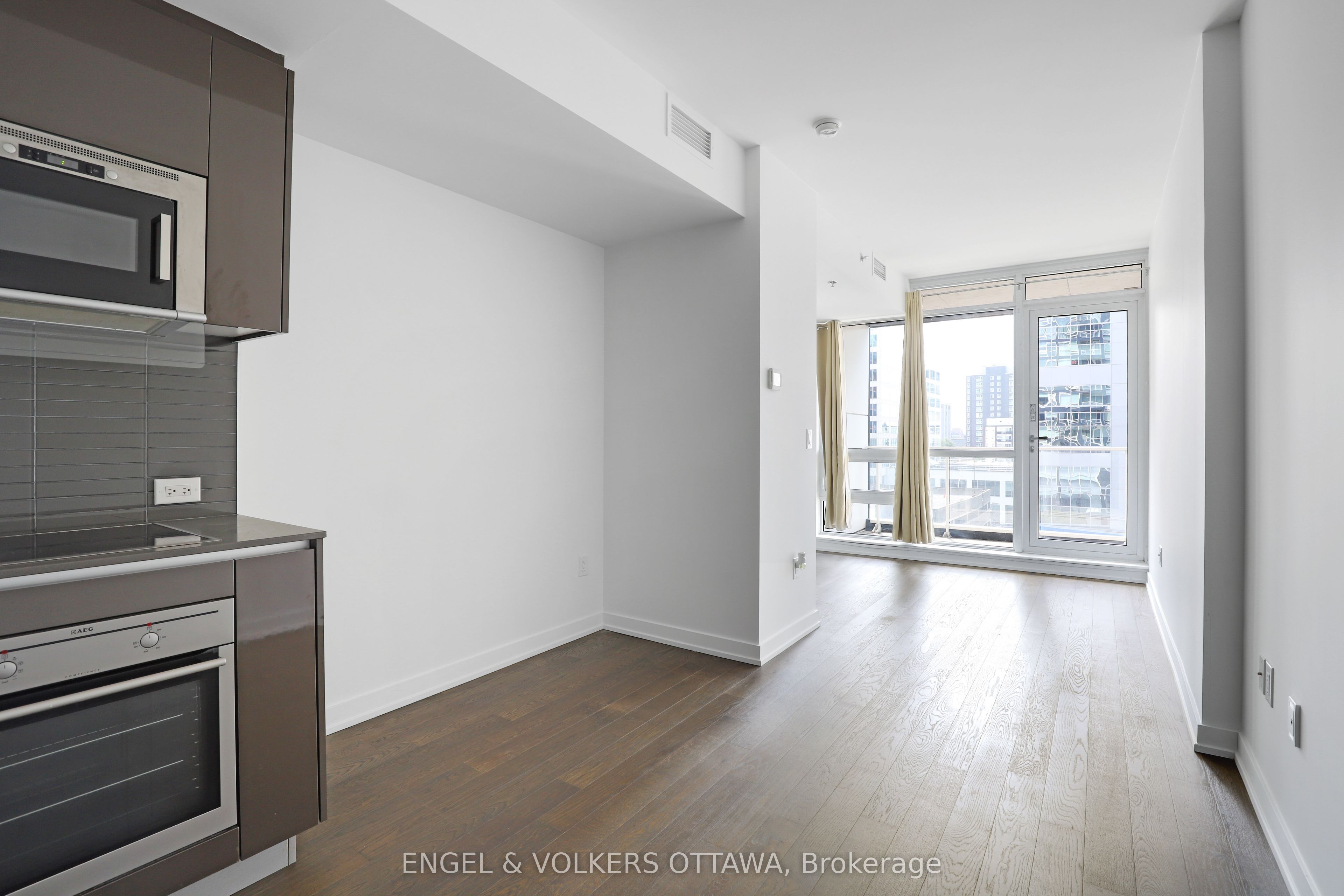 199 Slater Street 606, Ottawa Centre, ON K1P 0C8 photo 4