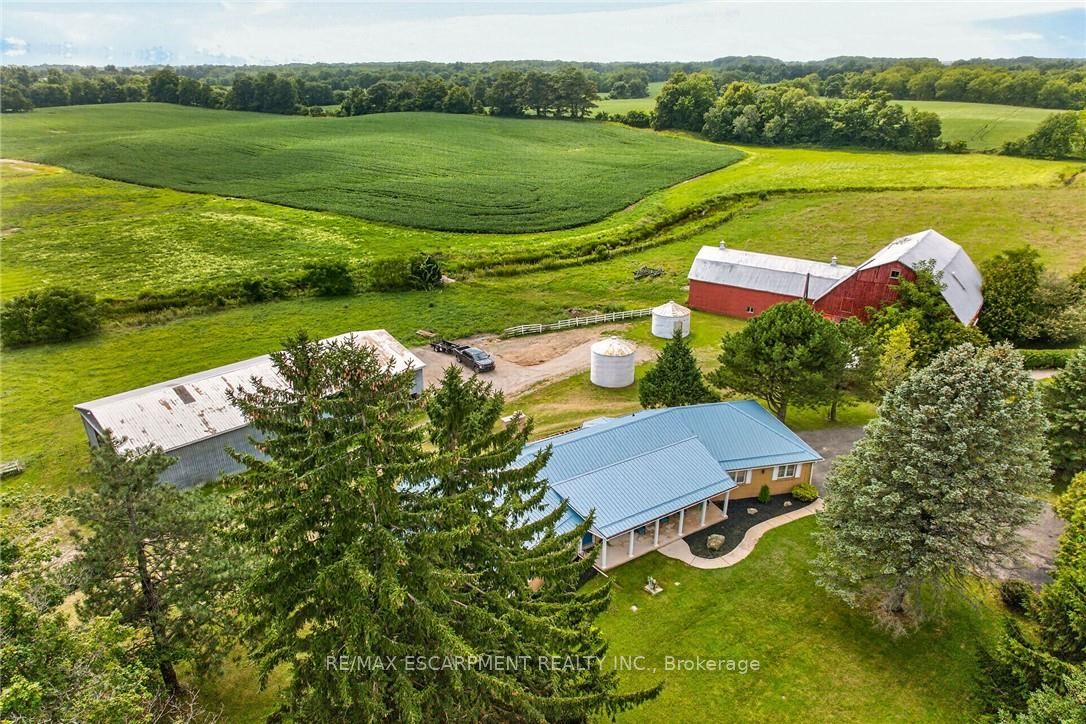 7011 Dickenson Road E, Hamilton, ON L0R 1W0 photo 2