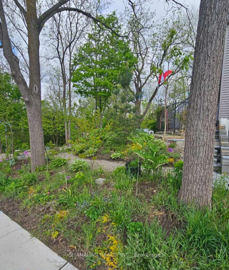 1856/1860 Longwoods Road, Southwest Middlesex, ON N0L 2N0 photo 3