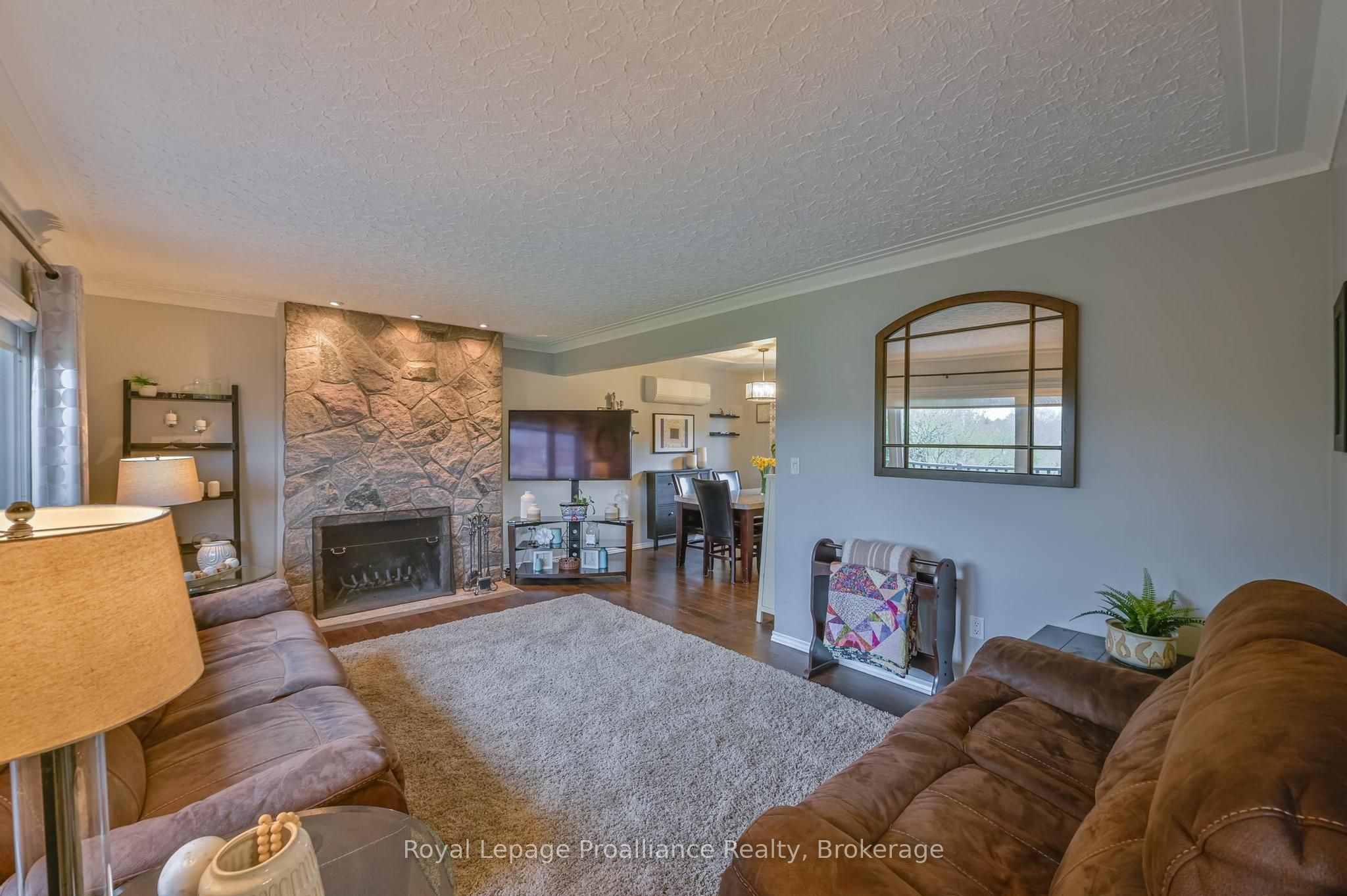 1 Brook Road N, Cobourg, ON K9A 4G4 photo 3