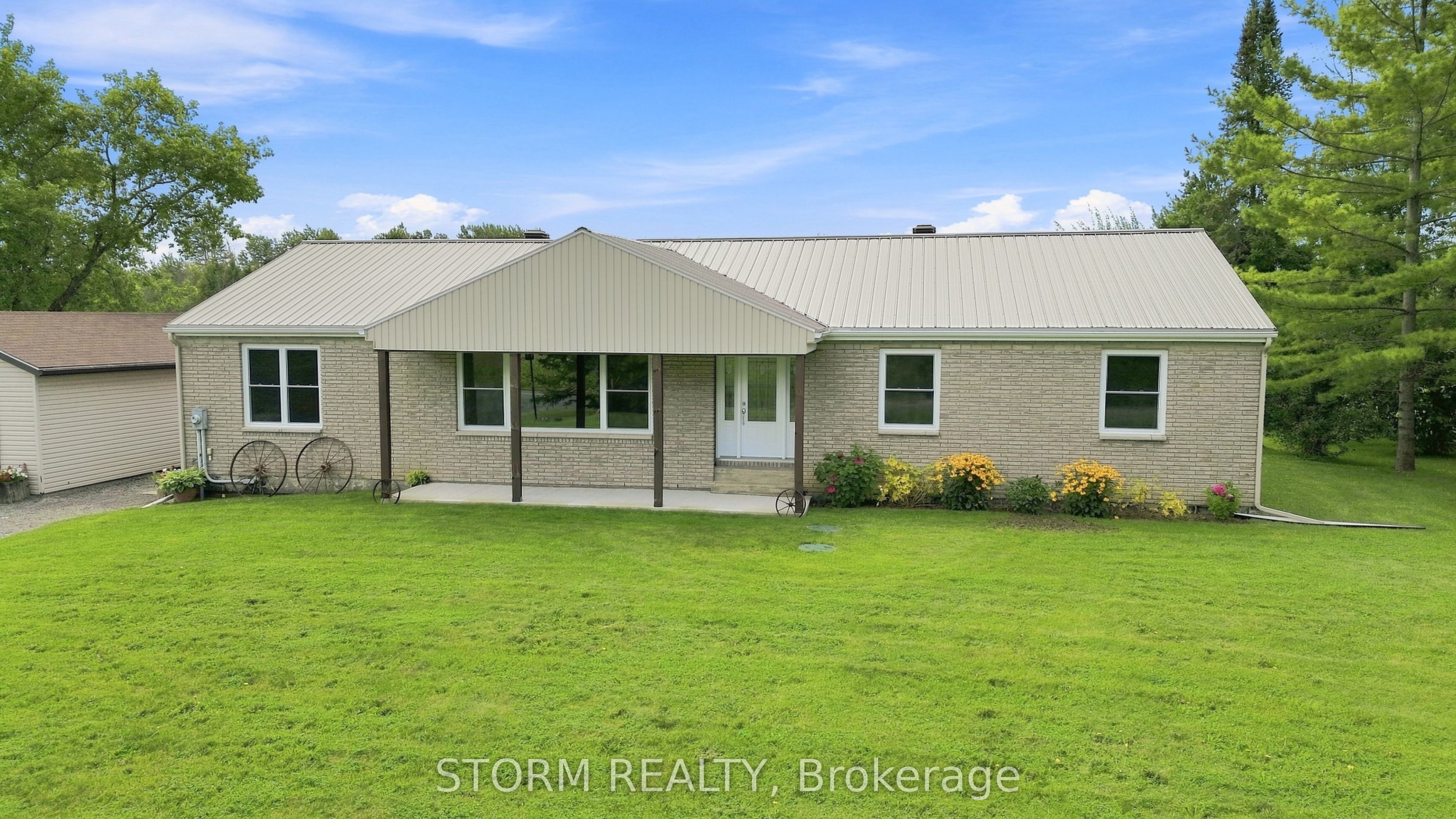 14402 Dafoe Road, South Stormont, ON K0C 1M0 photo 3