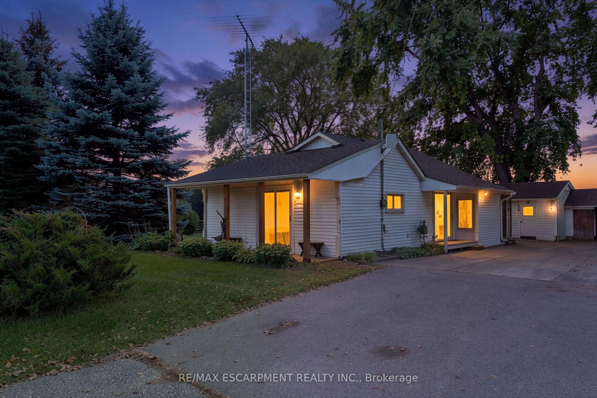 2088 HIGHWAY 3, Norfolk, ON N4B 2W4