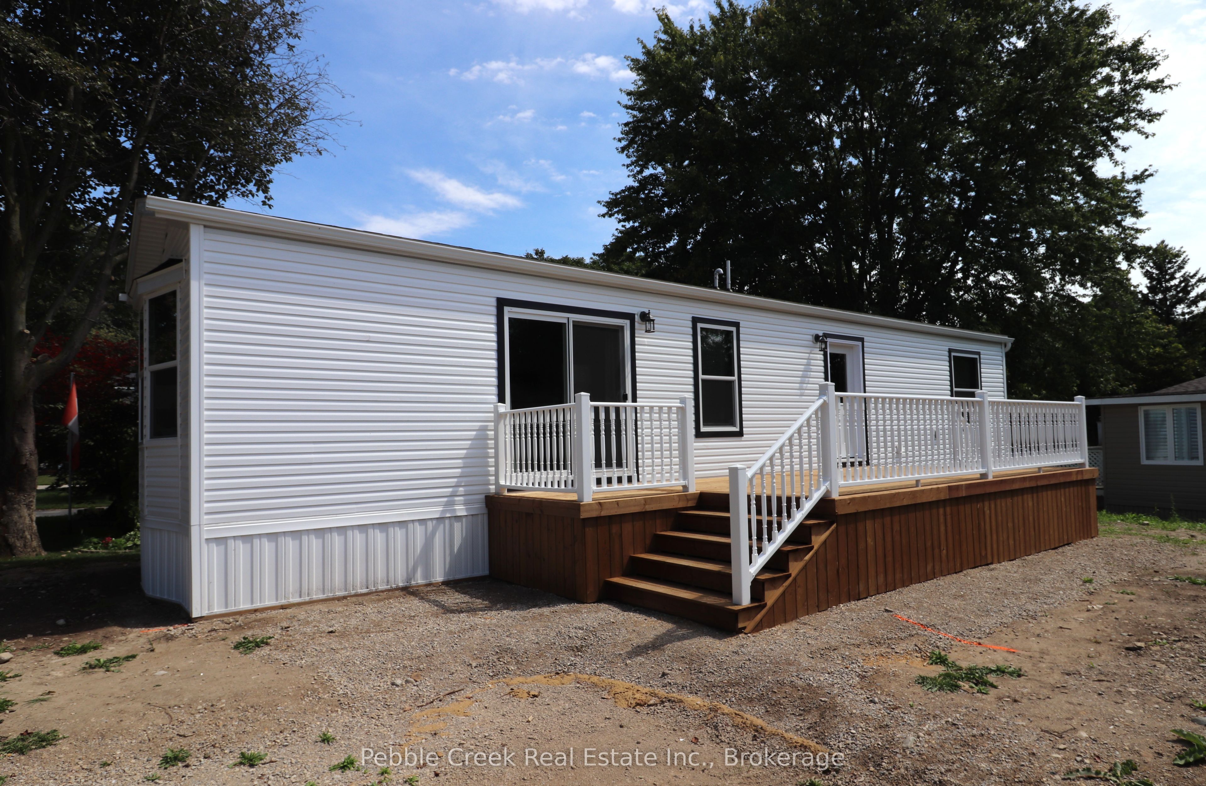 17 Sutton Drive, Ashfield-Colborne-Wawanosh, ON N7A 3Y3 photo 2