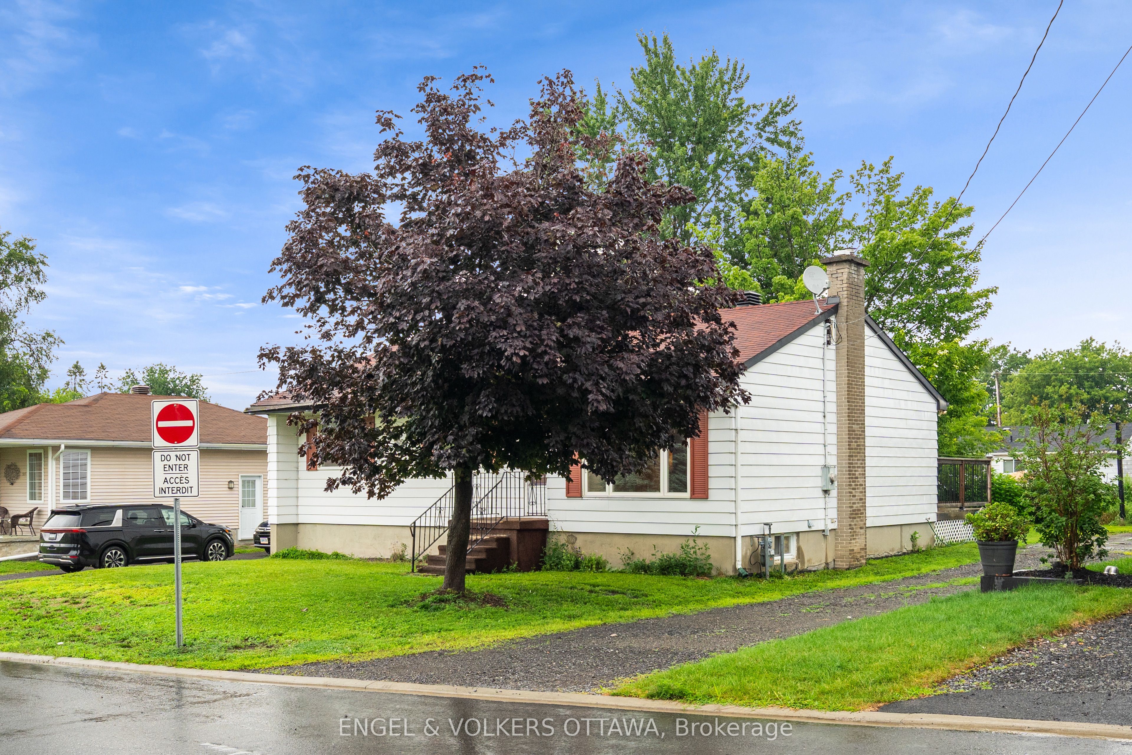 871 Notre Dame Street, Clarence-Rockland, ON K4K 1G3 photo 3