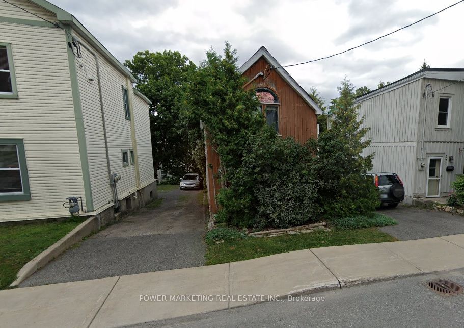 35 PINHEY Street, West Centre Town, ON K1Y 1T3
