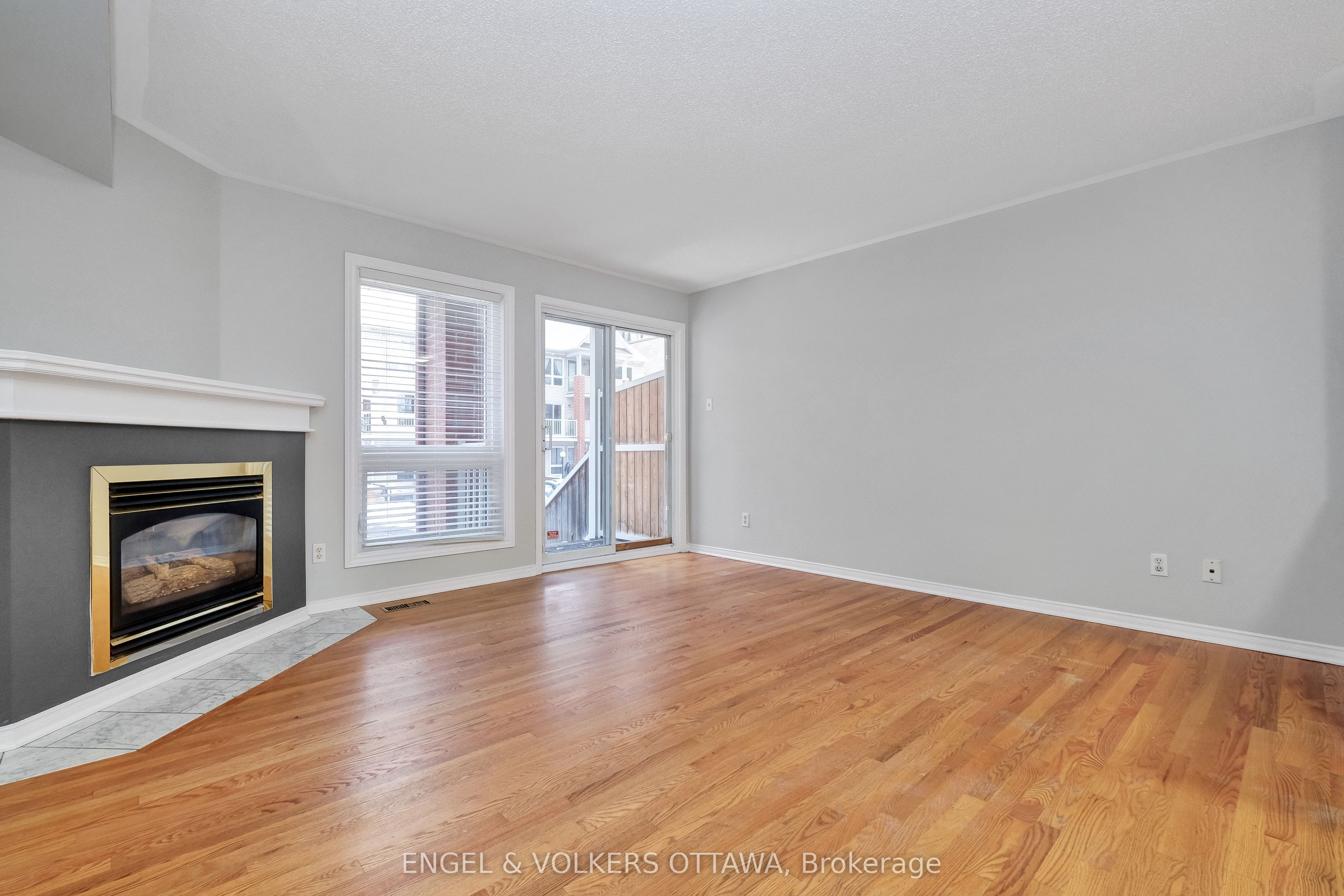 301 NEPEAN Street, Ottawa Centre, ON K1R 5G2 photo 3