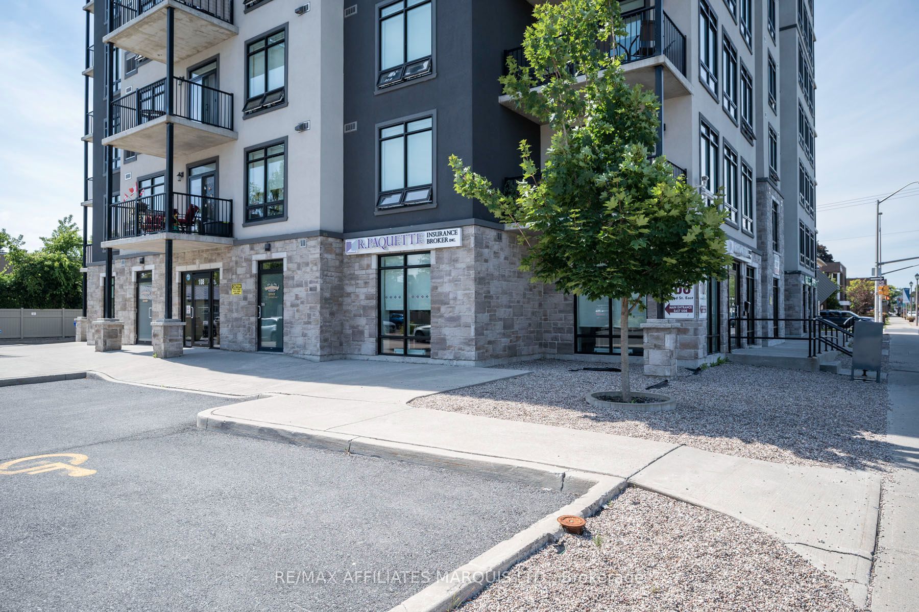 108 Second Street E 604, Cornwall, ON K6H 0C9 photo 3