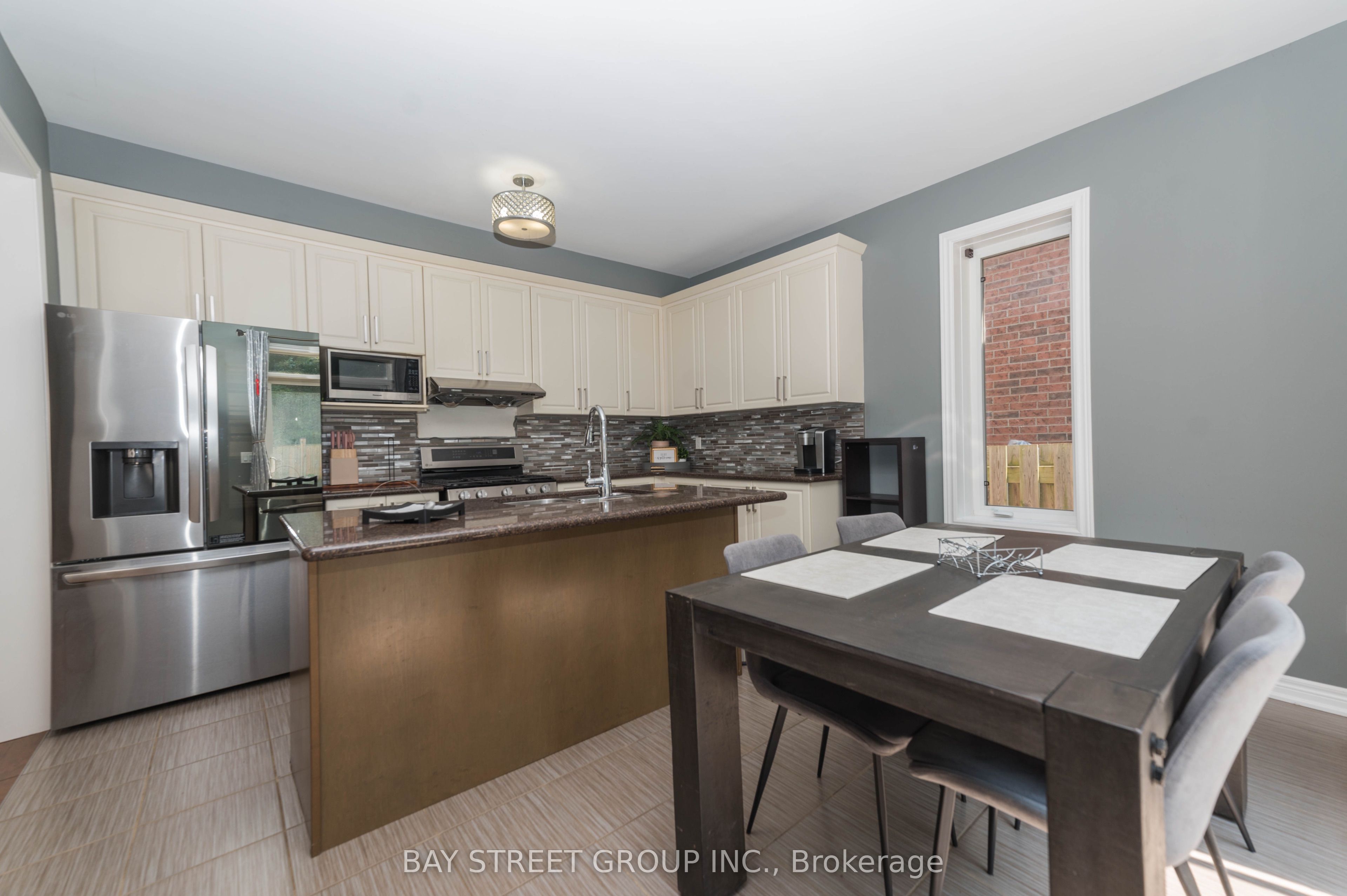 116 Winterberry Boulevard, Thorold, ON L2V 0B5 photo 3