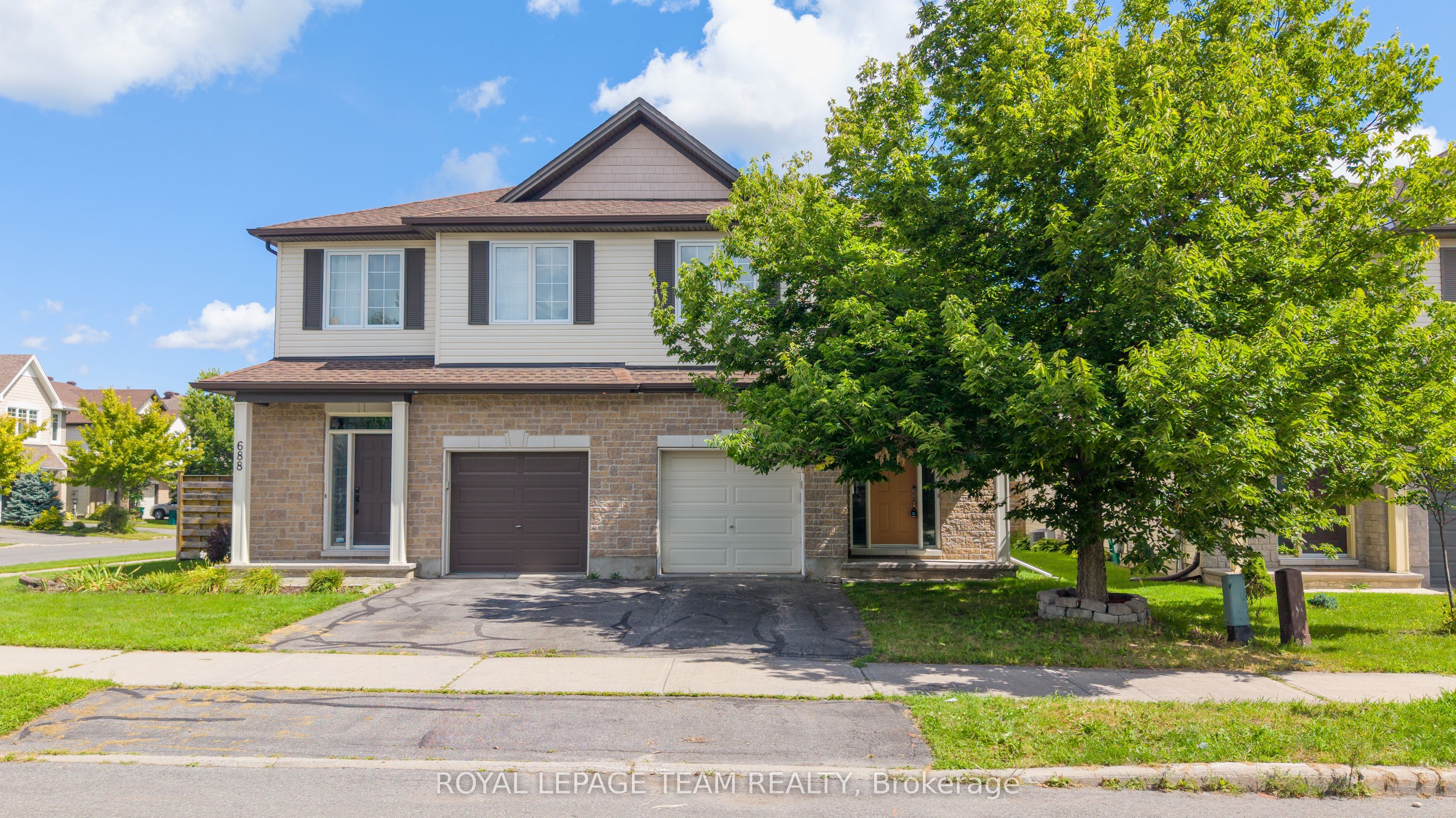686 White Alder Avenue, Blossom Park - Airport and Area, ON K1T 0E8