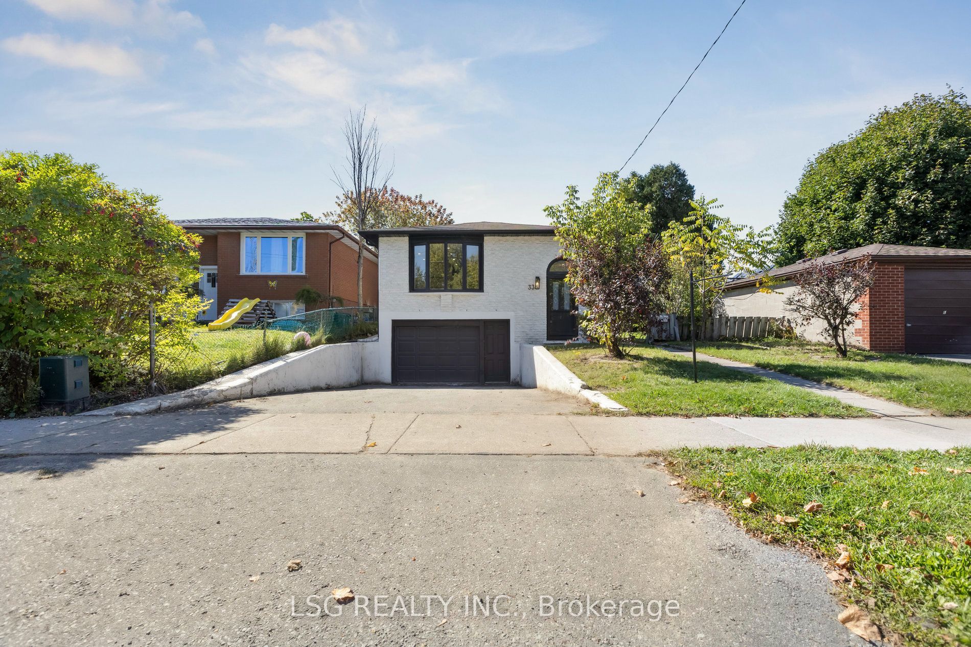 335 Belmont Ave West Avenue Main, Kitchener, ON N2M 1M7 photo 2
