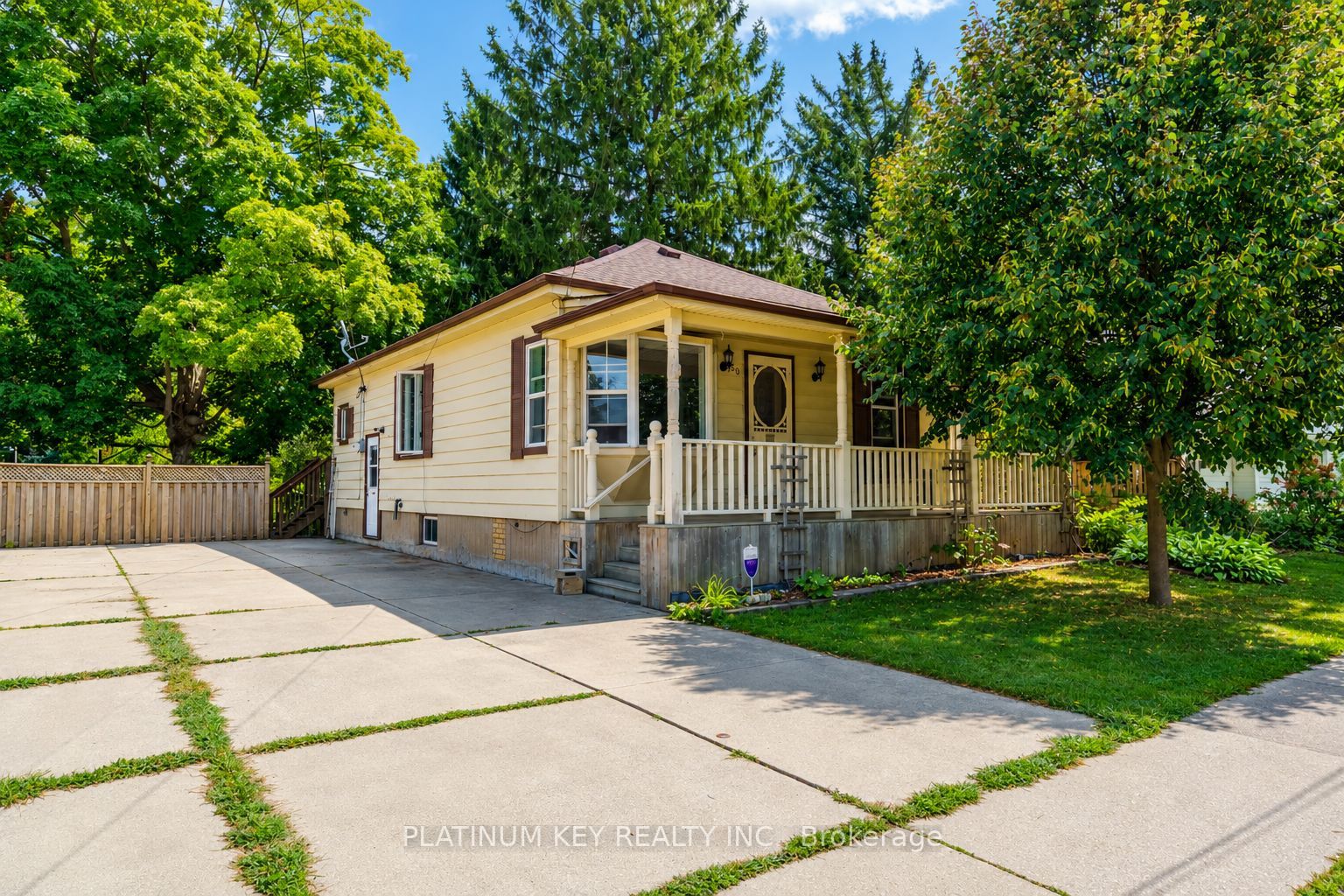 90 Andrew Street, South Huron, ON N0M 1S1