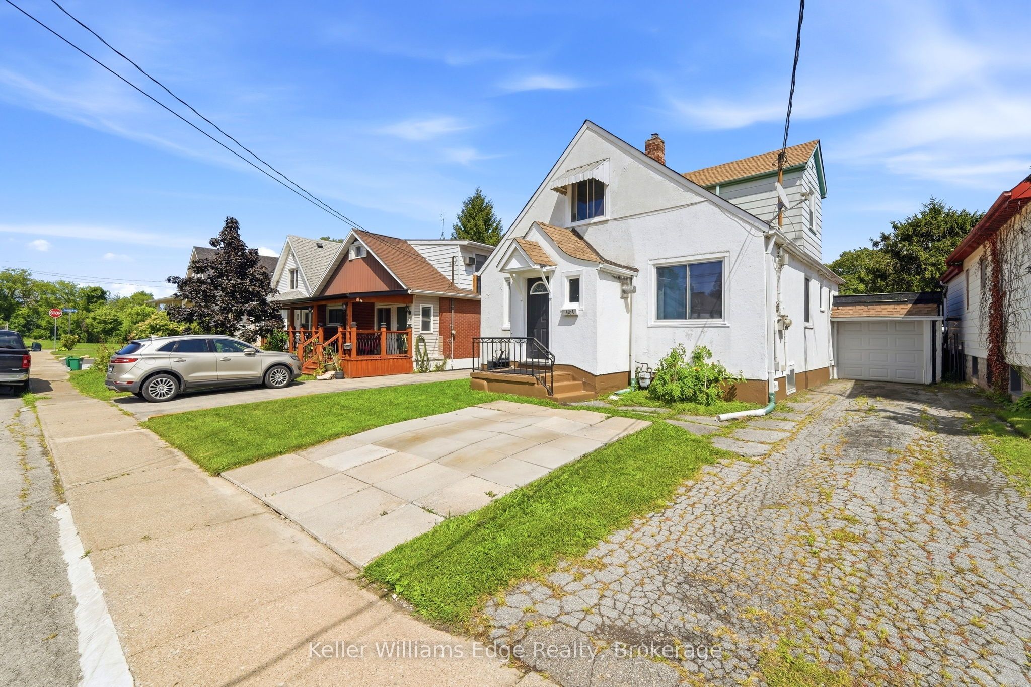 4104 Broughton Avenue, Niagara Falls, ON L2E 3K6 photo 3