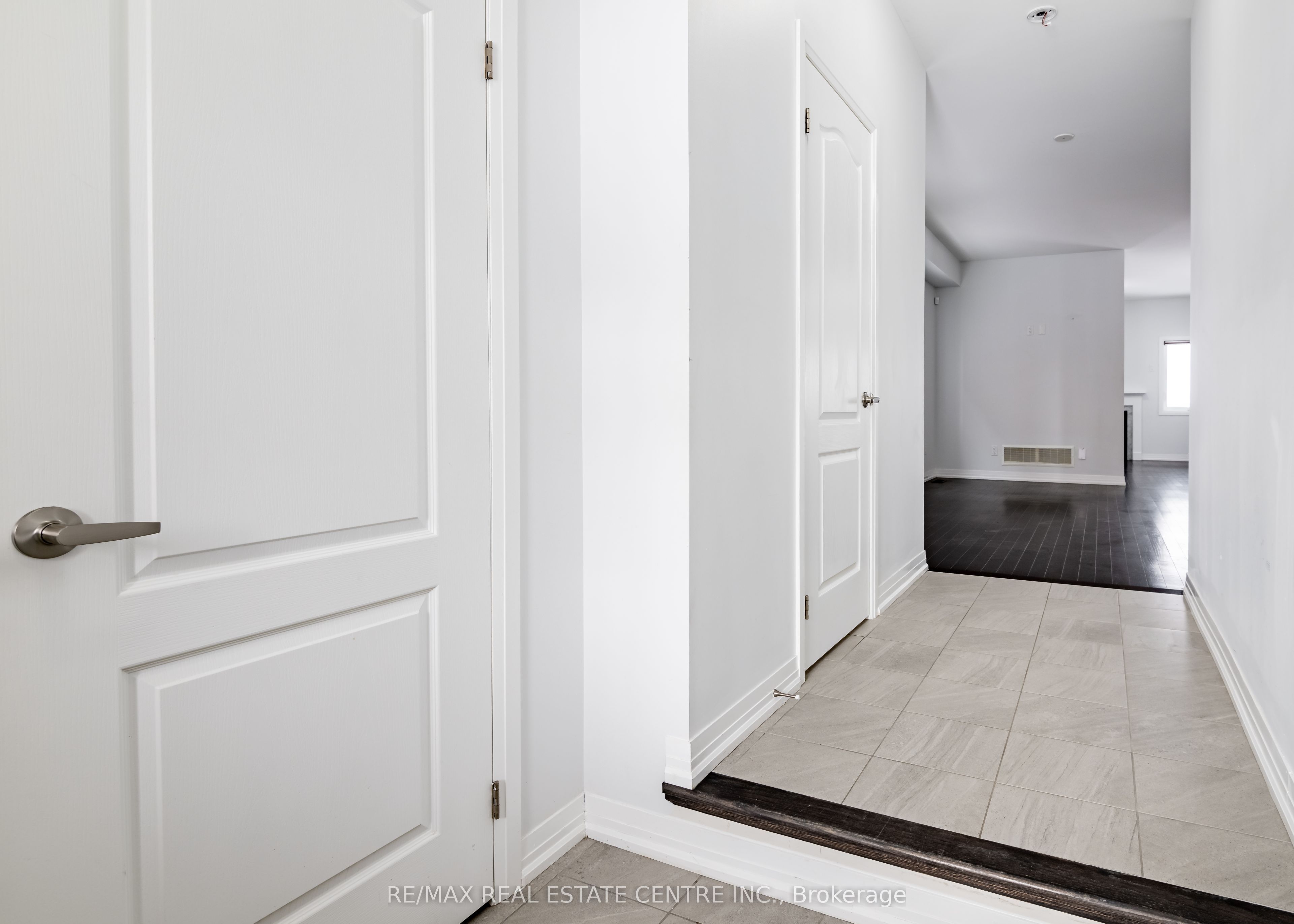 45 Rainey Drive, East Luther Grand Valley, ON L9W 7R5 photo 4