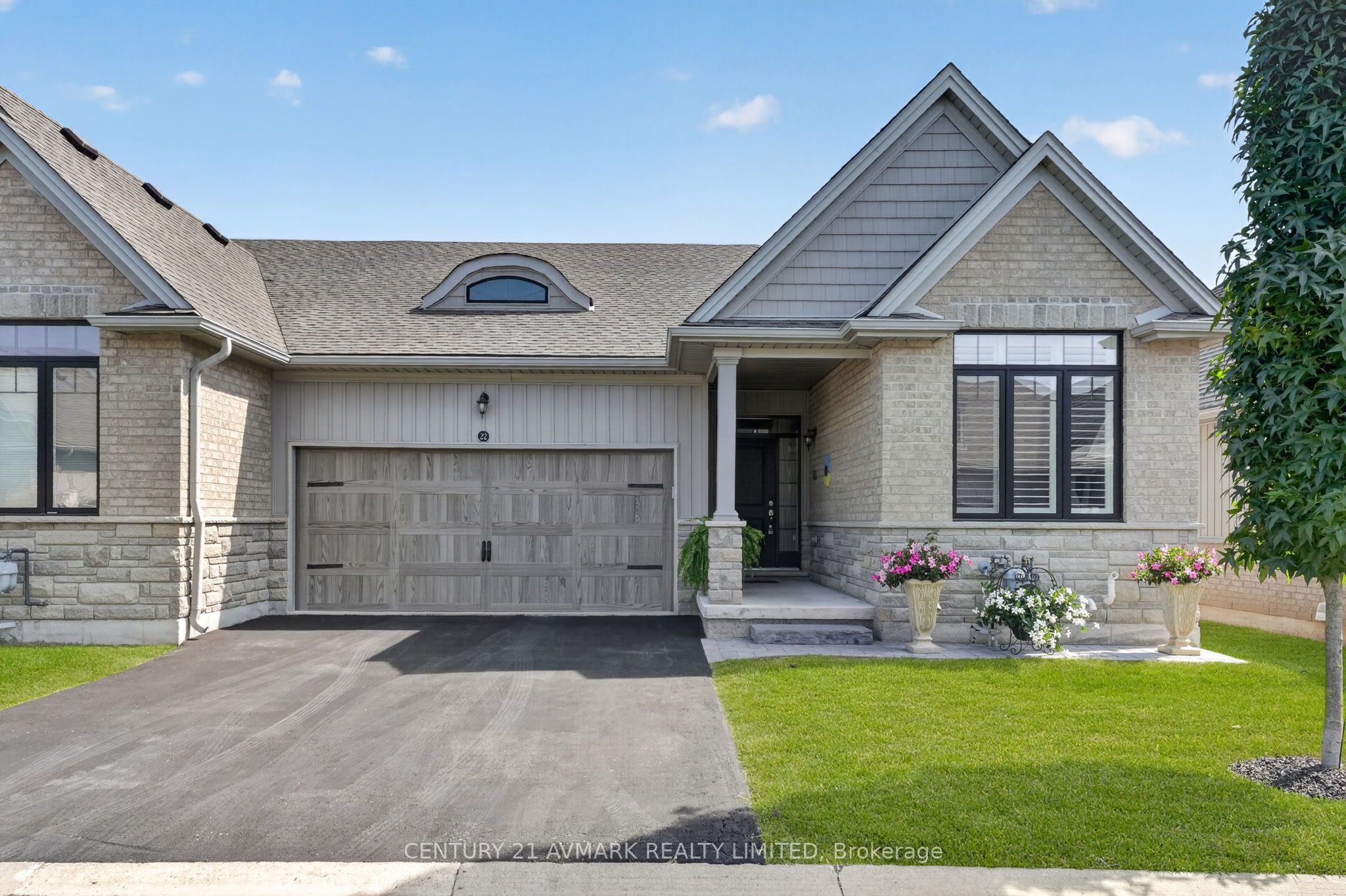 22 Borden Trail, Welland, ON L3C 0H1 photo 3