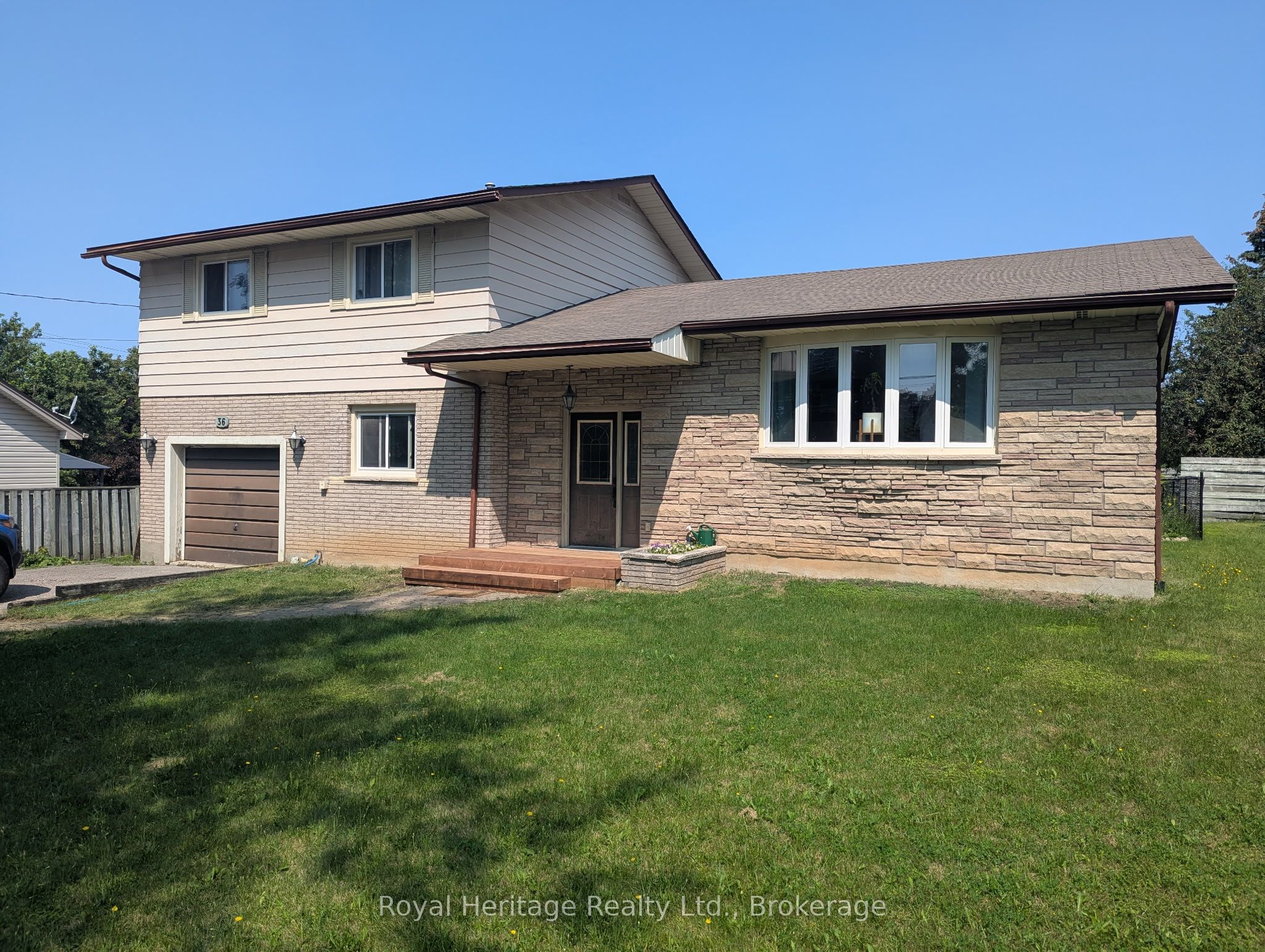 36 RIVERVIEW Road, Kawartha Lakes, ON K9V 1B3