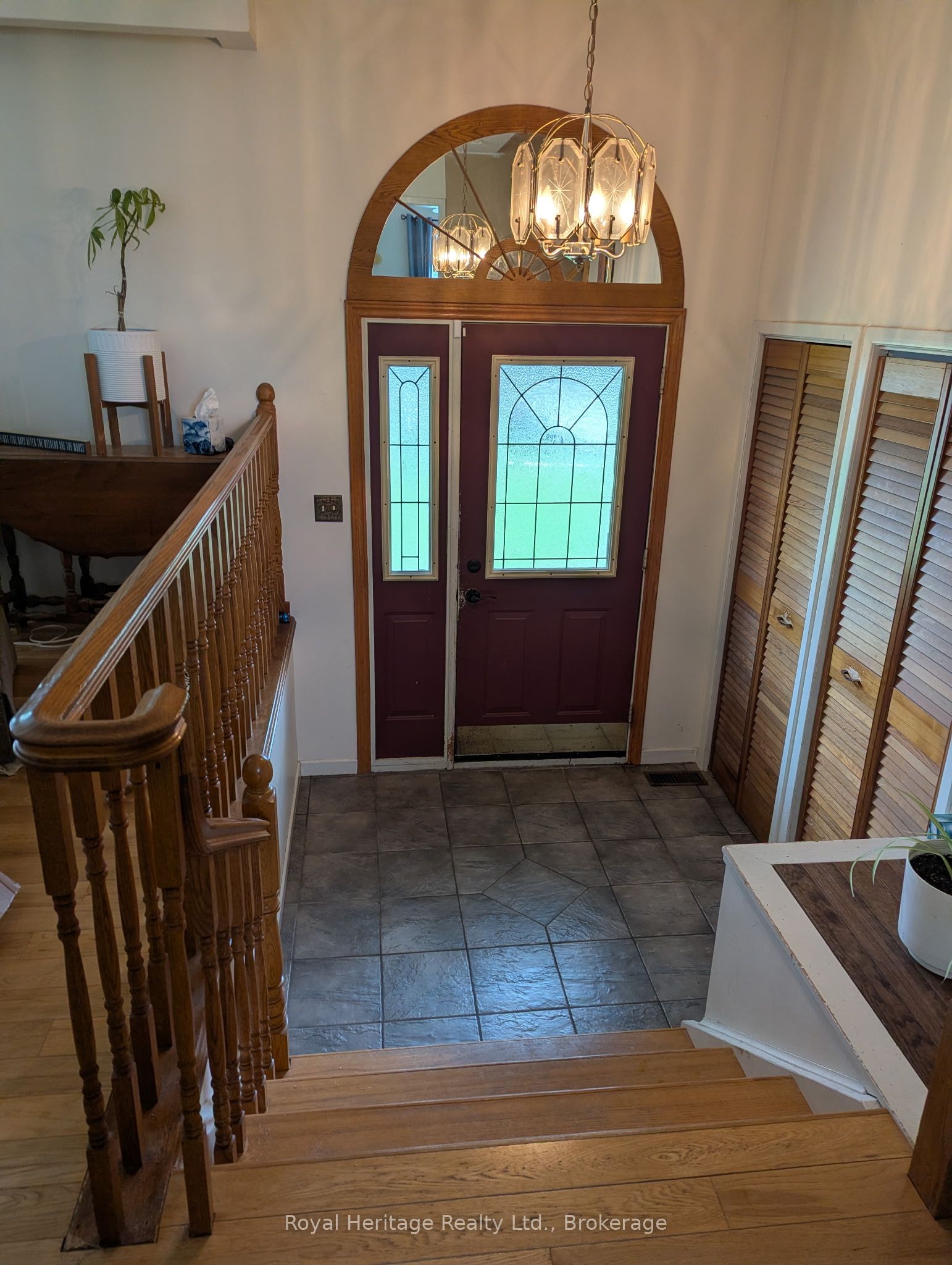 36 RIVERVIEW Road, Kawartha Lakes, ON K9V 1B3 photo 2