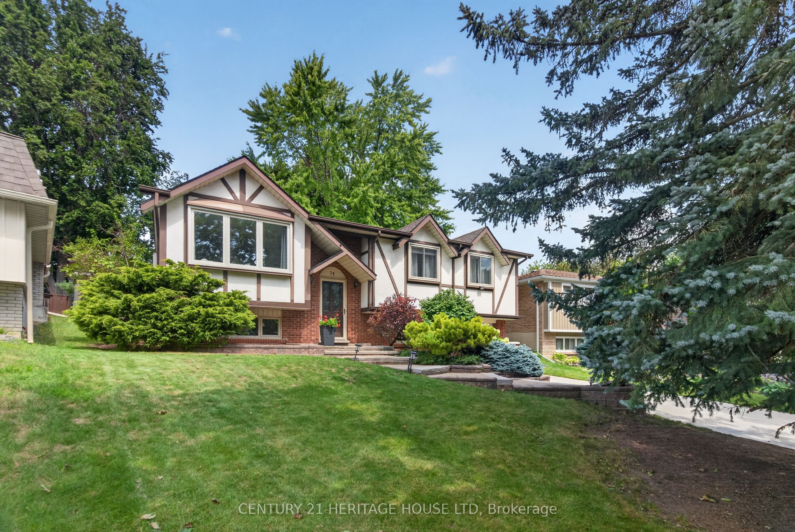74 Cherry Hill Drive, Kitchener, ON N2E 1N6 photo 3