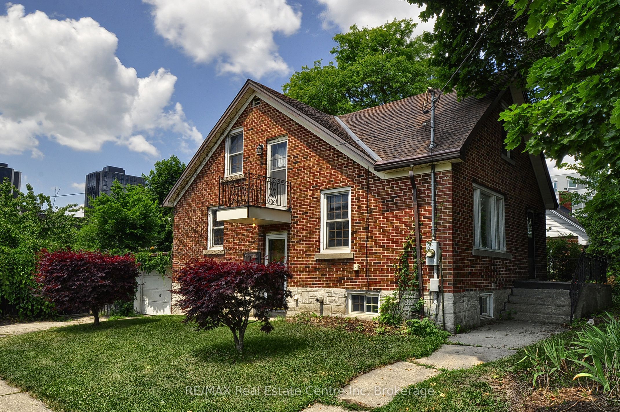 285 Albert Street W, Waterloo, ON N2L 3T9 photo 5