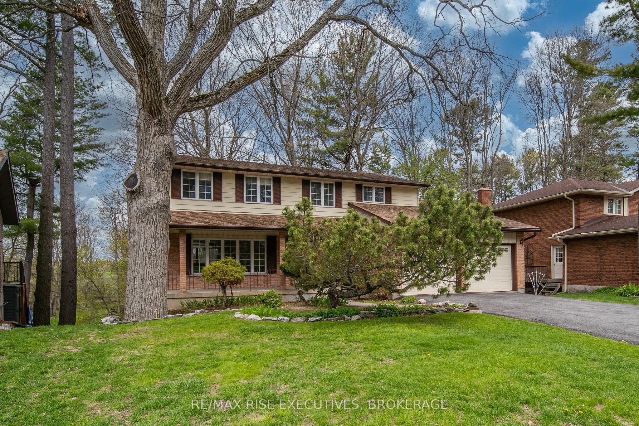 899 Safari Drive, Kingston, ON K7M 6W2 photo 2