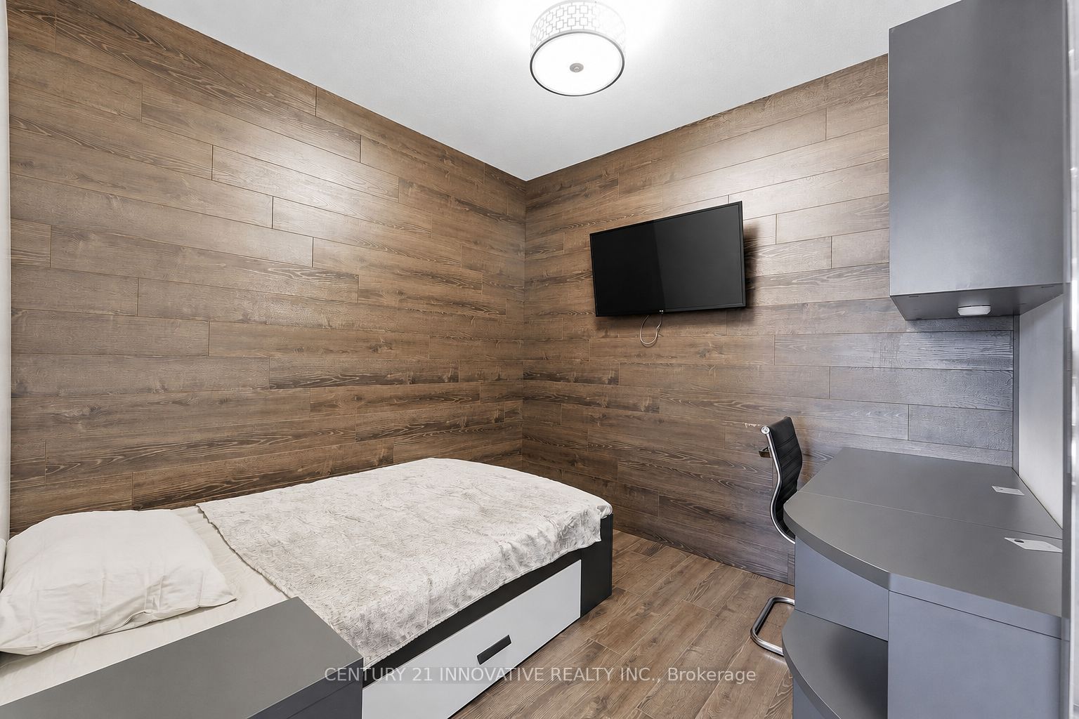 330 Phillip Street 219, Waterloo, ON N2L 3W9 photo 3