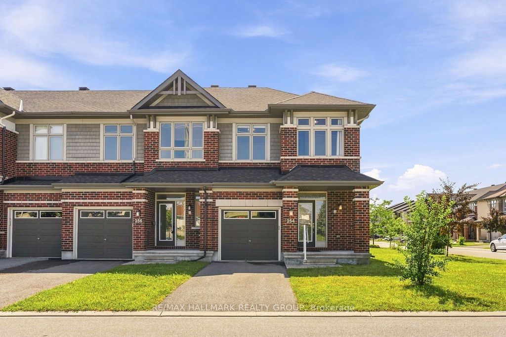 254 Dolce Crescent, Blossom Park - Airport and Area, ON K1X 0B3