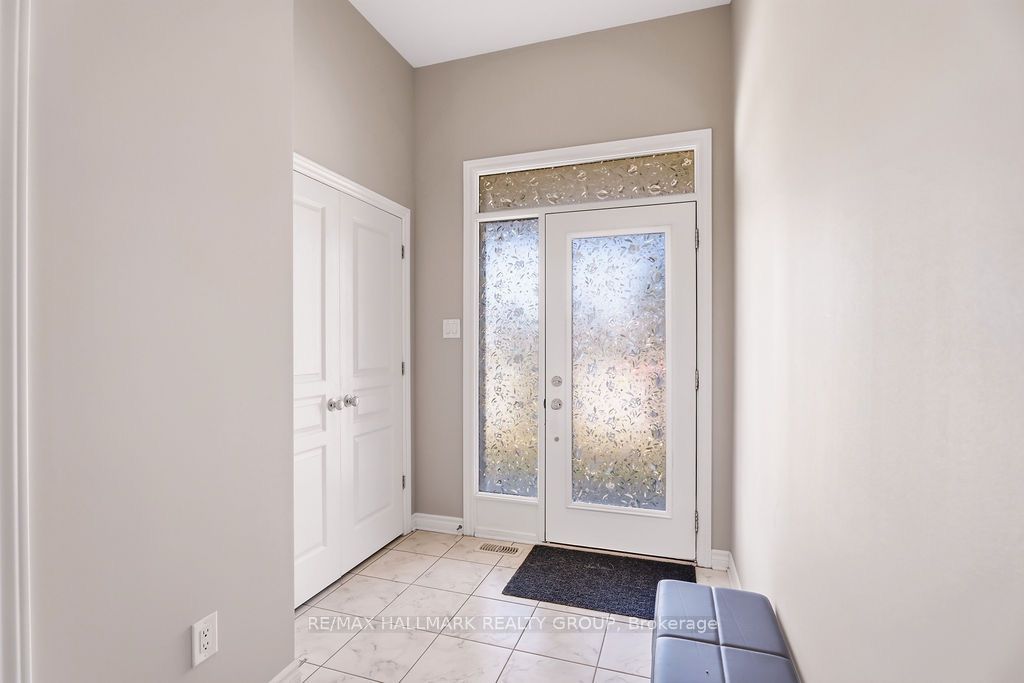 254 Dolce Crescent, Blossom Park - Airport and Area, ON K1X 0B3 photo 5