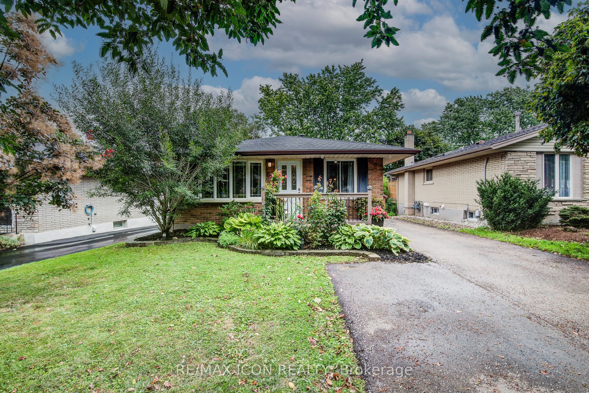 88 Pinedale Drive, Kitchener, ON N2E 1J7 photo 2