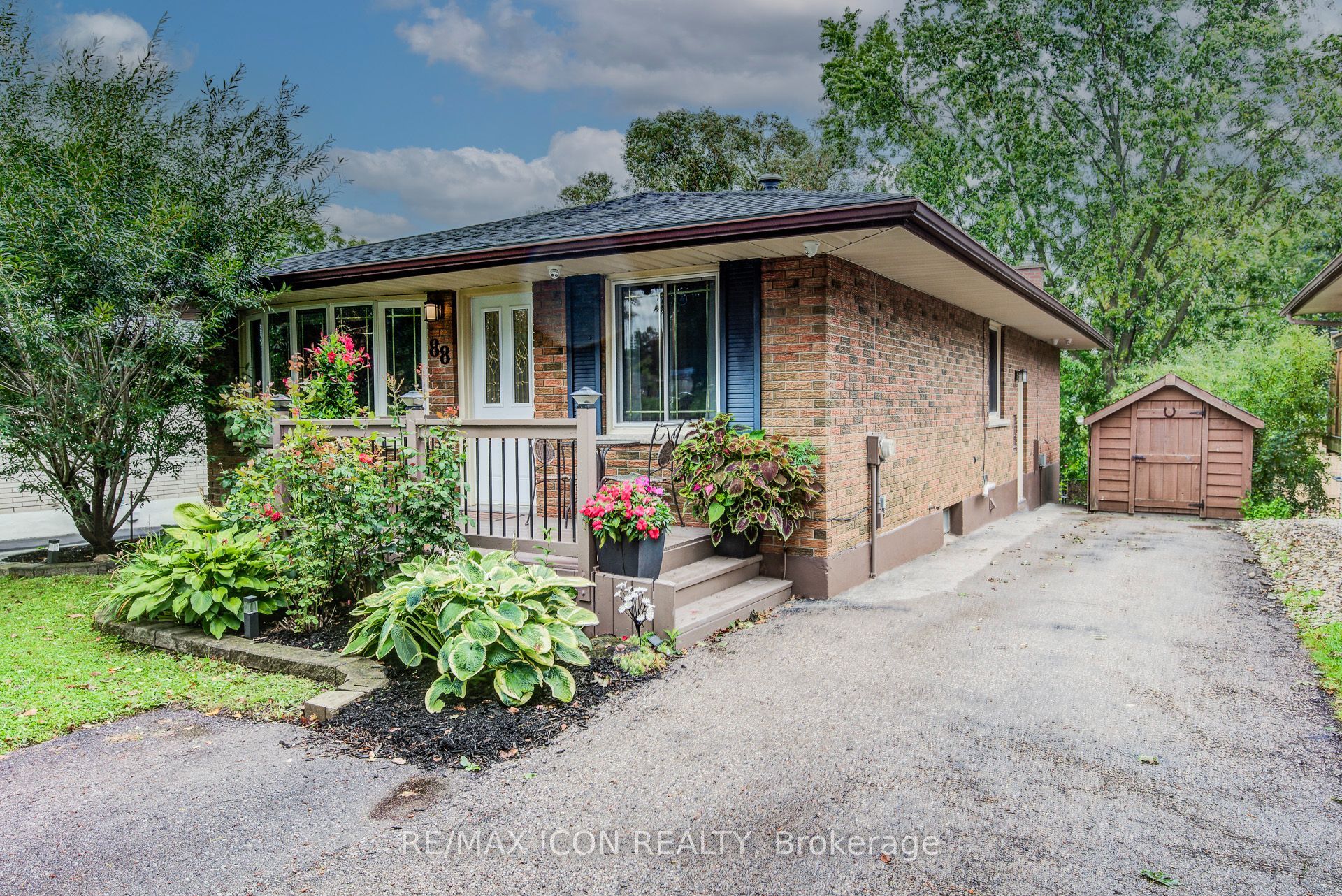 88 Pinedale Drive, Kitchener, ON N2E 1J7 photo 3
