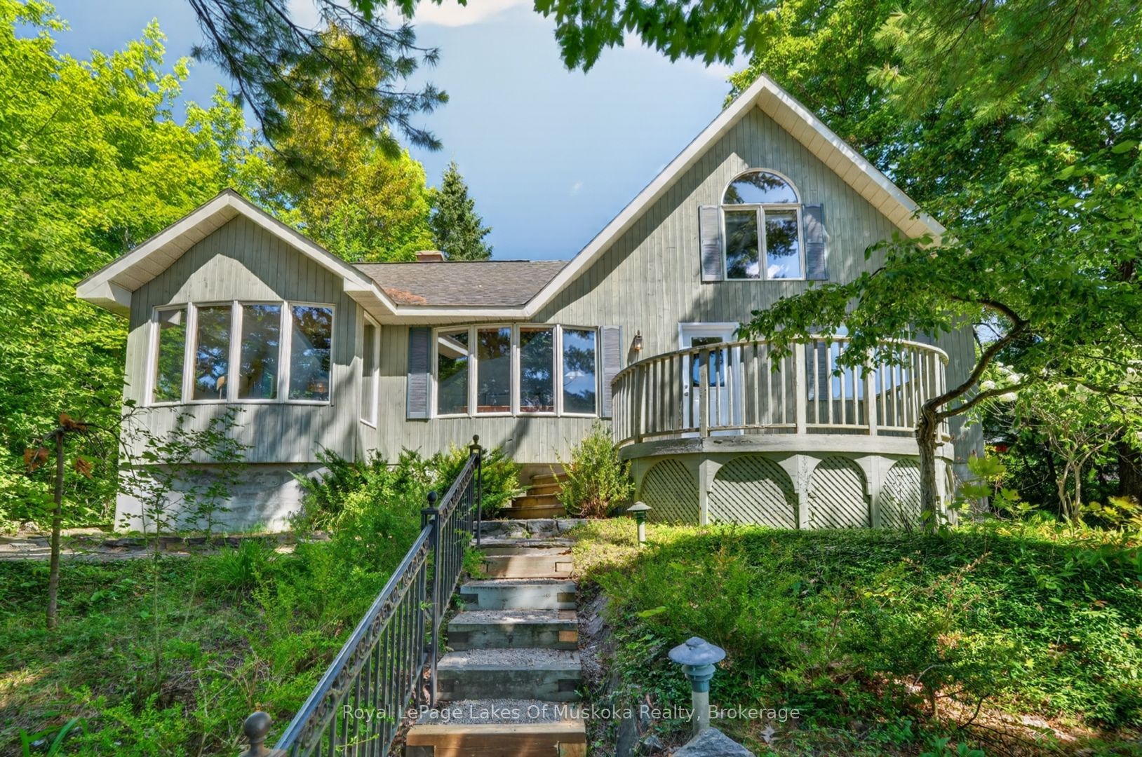 40 Entrance Drive, Bracebridge, ON P1L 1H2