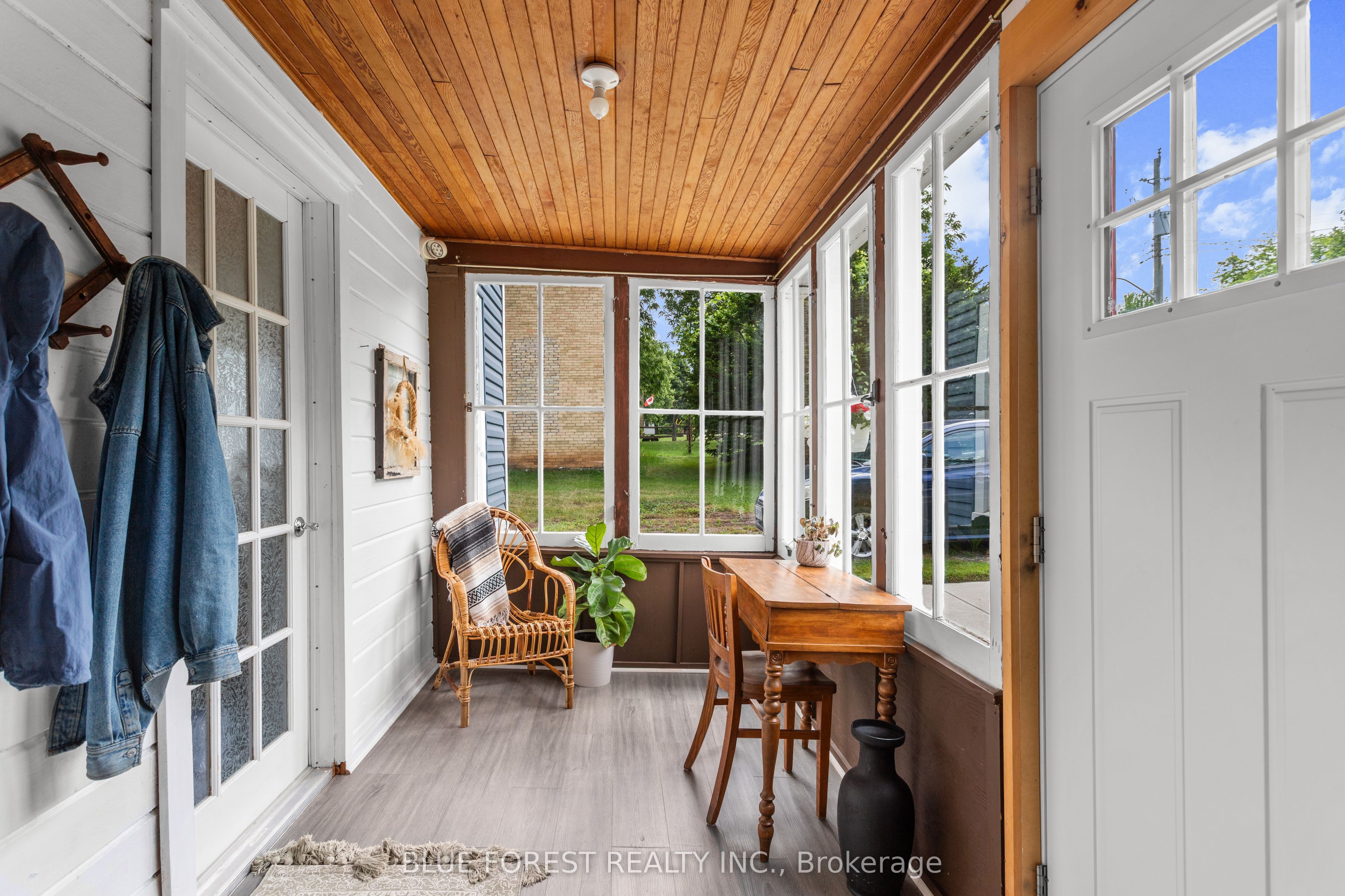 9 Union Street E, Lambton Shores, ON N0M 1B0 photo 4