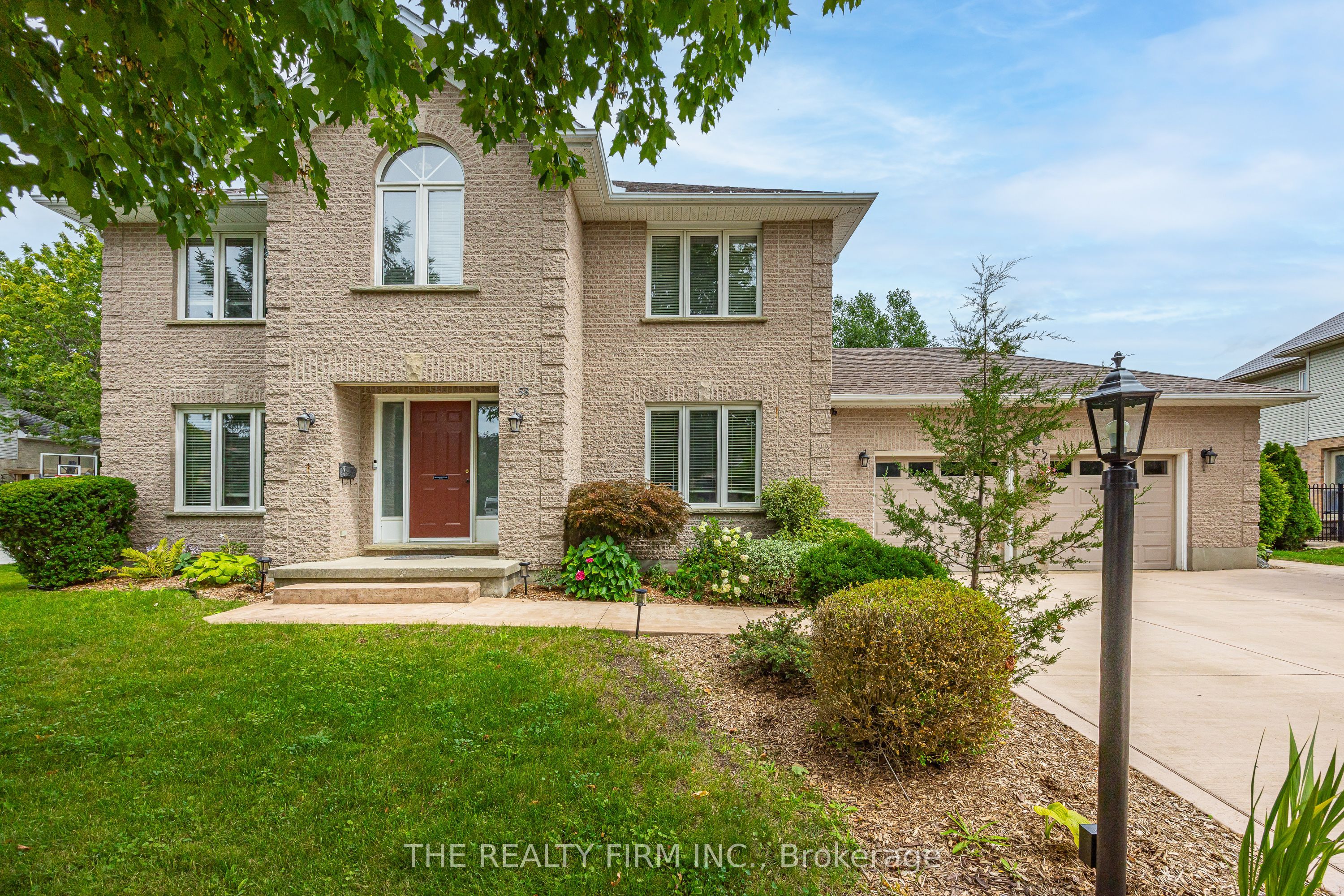 58 Dissing Crescent, London North, ON N6H 5M4