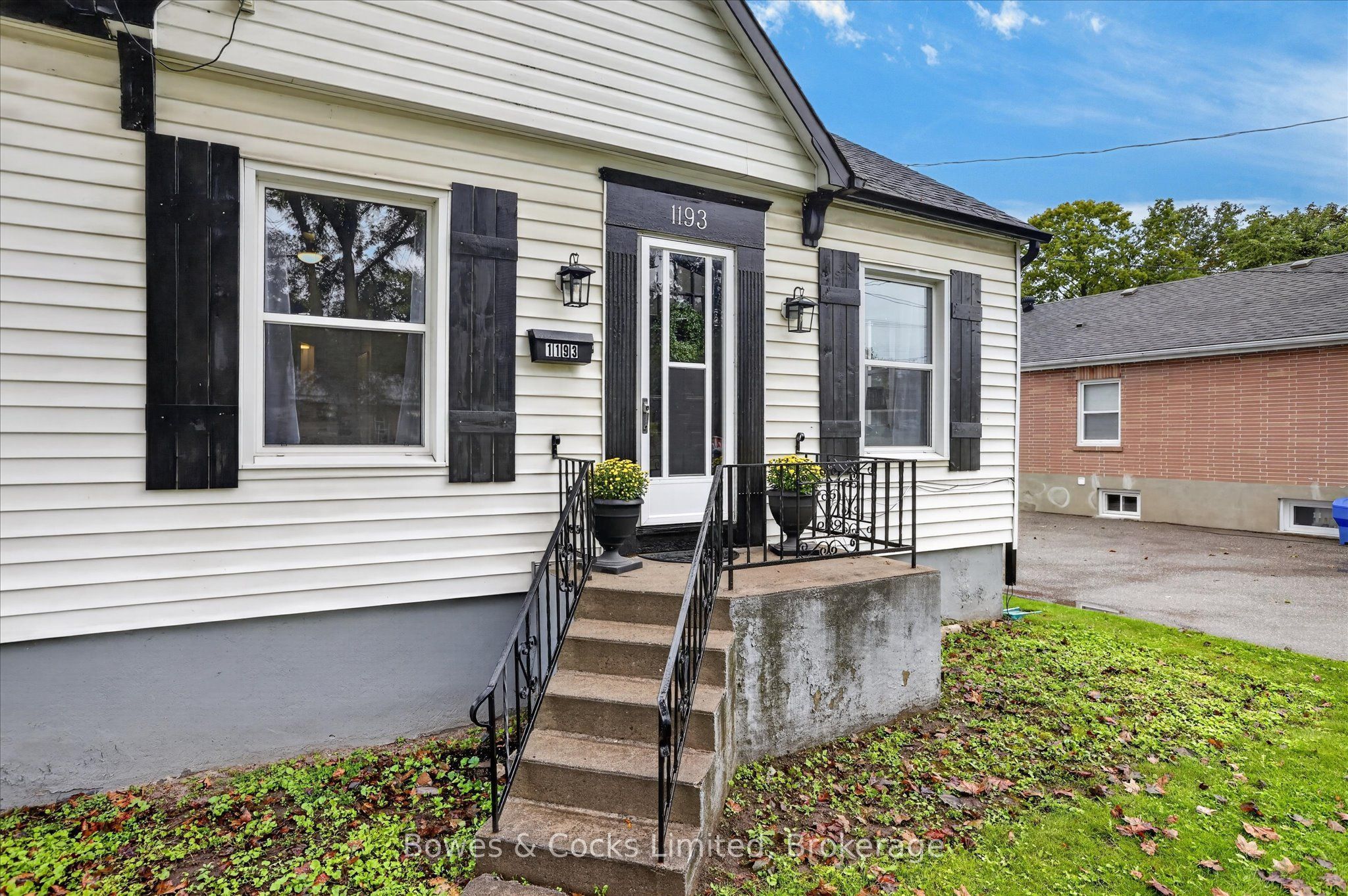 1193 Clonsilla Avenue, Peterborough, ON K9J 5Y6 photo 4