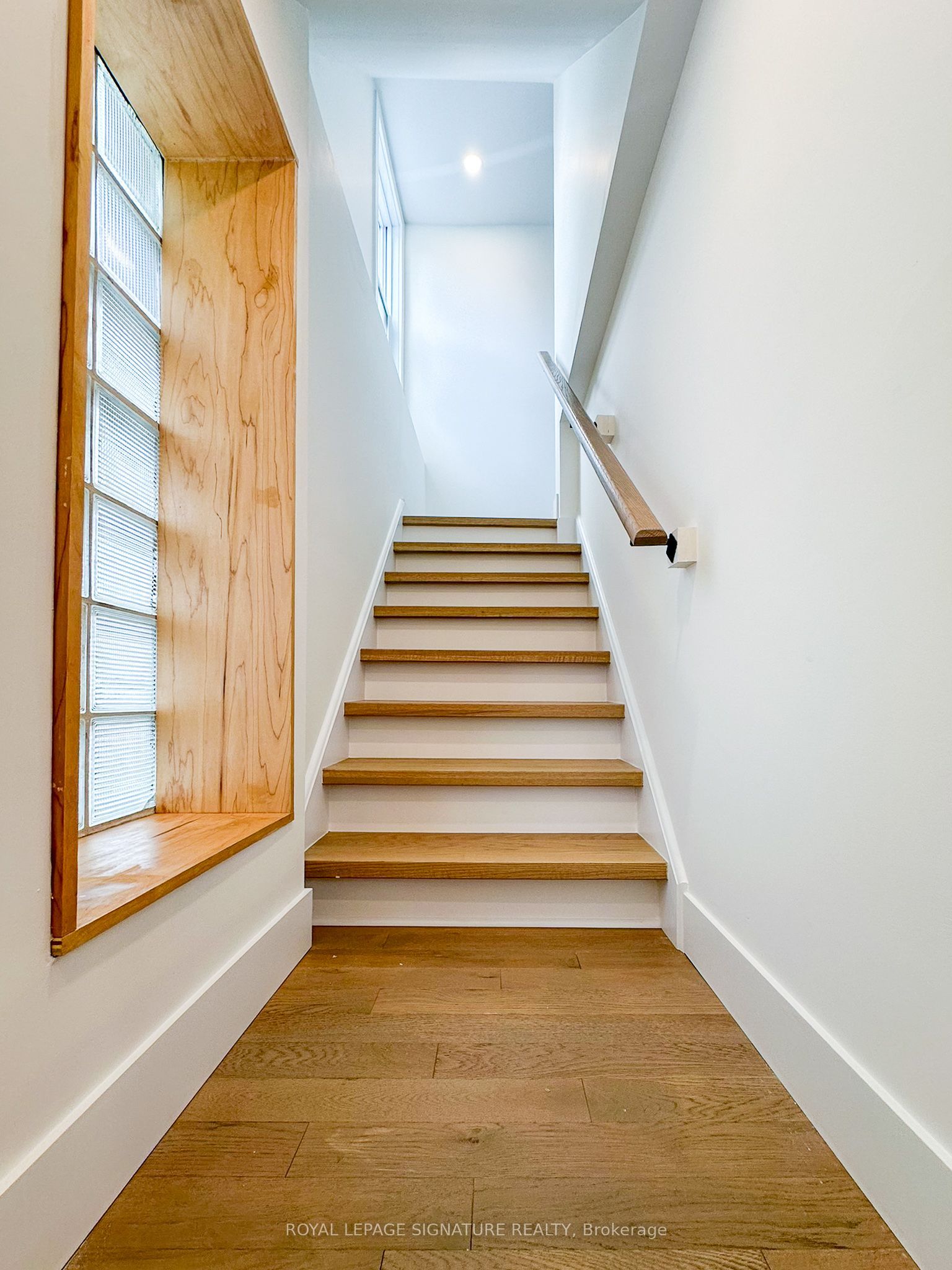 27 Millen Avenue A122, Hamilton, ON L9A 2T5 photo 4