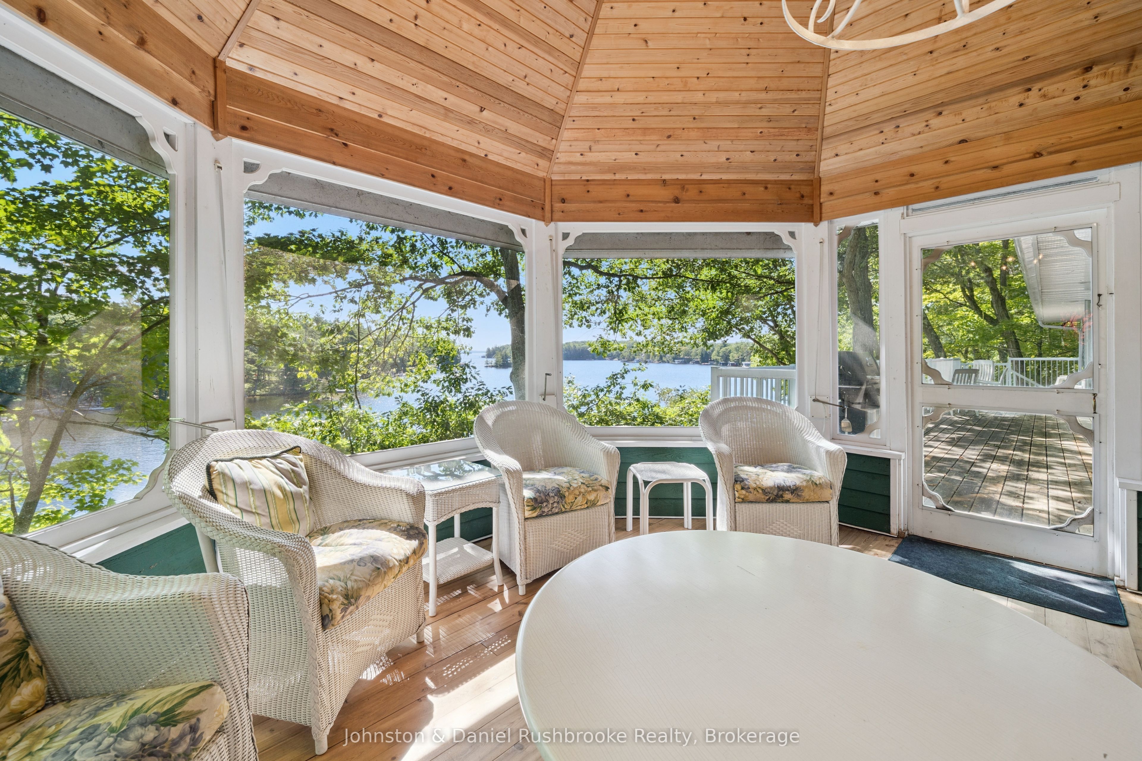 1041 Ann Street 4, Muskoka Lakes, ON P1P 1R2 photo 4