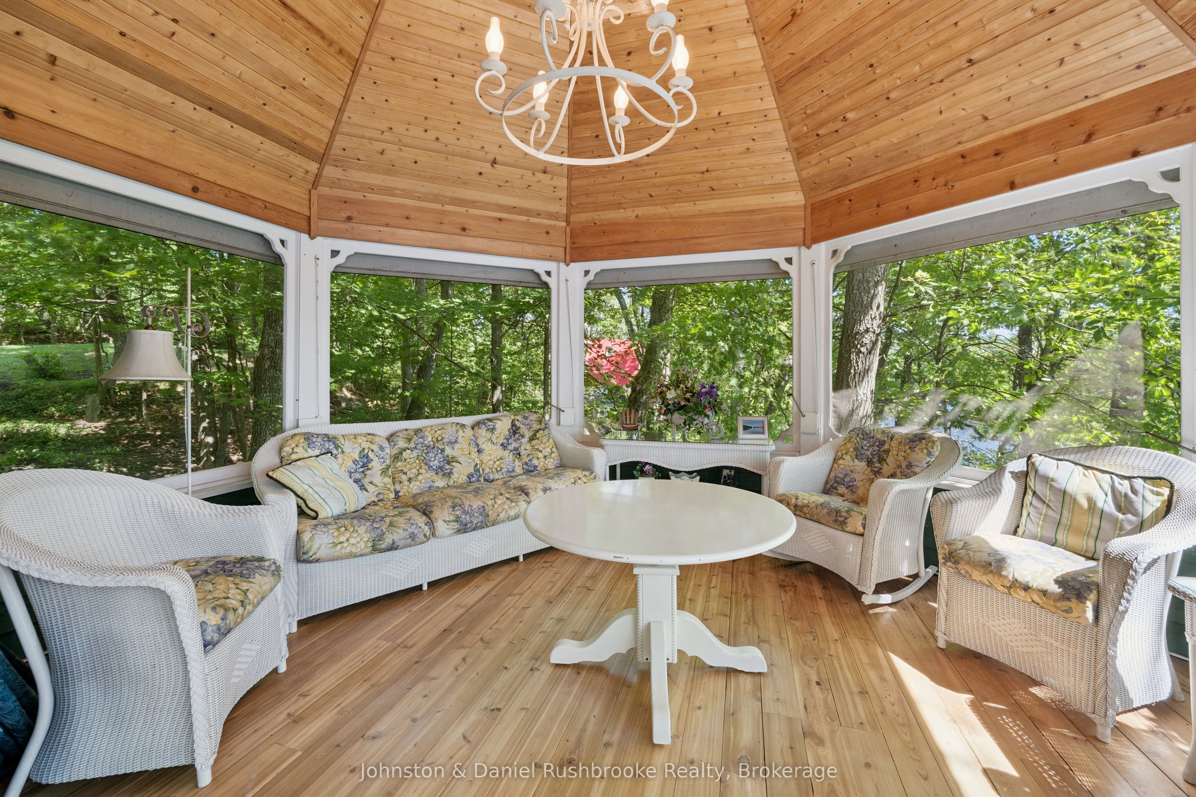 1041 Ann Street 4, Muskoka Lakes, ON P1P 1R2 photo 5