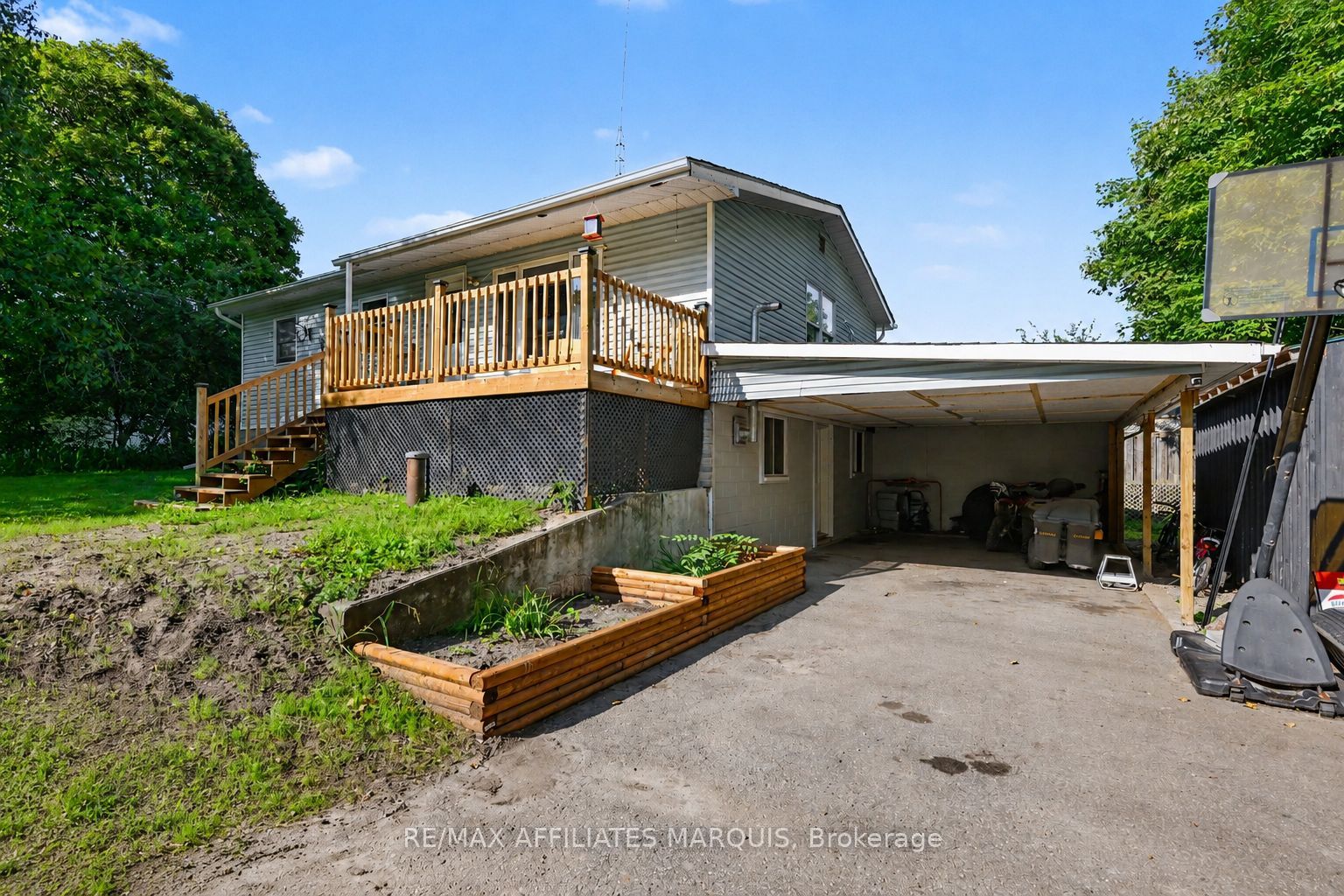 10 Bay Road, Rideau Lakes, ON K0G 1L0 photo 2