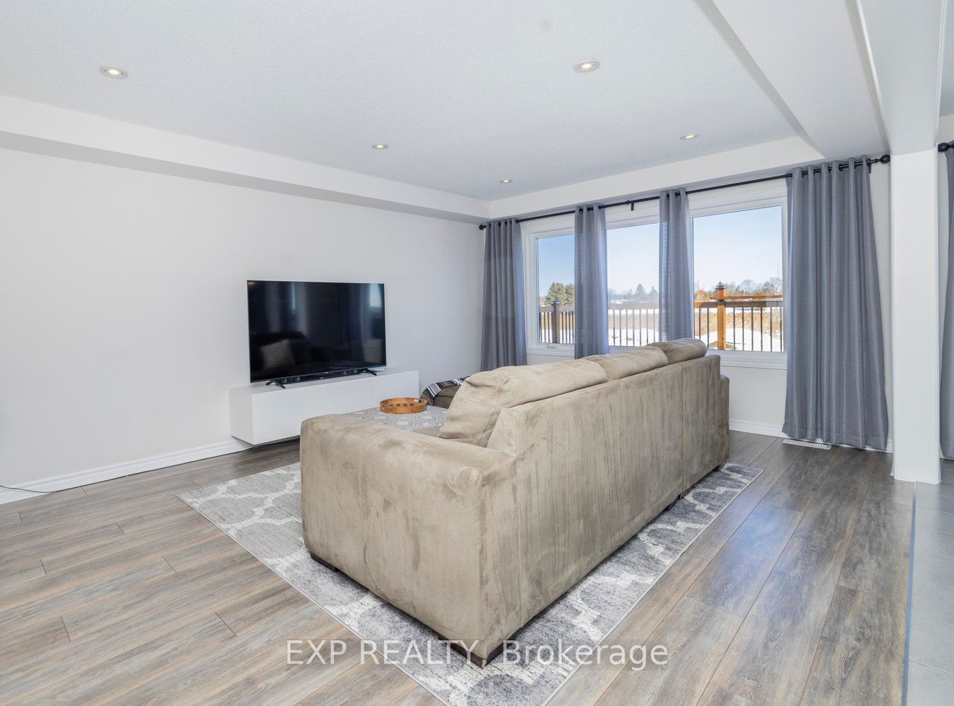 161 Cranesbill Road, Kanata, ON K2V 0J4 photo 4