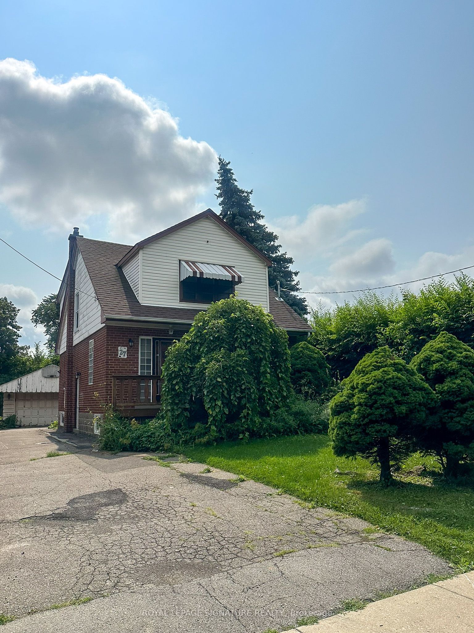 27 Millen Avenue A102, Hamilton, ON L9A 2T5 photo 2