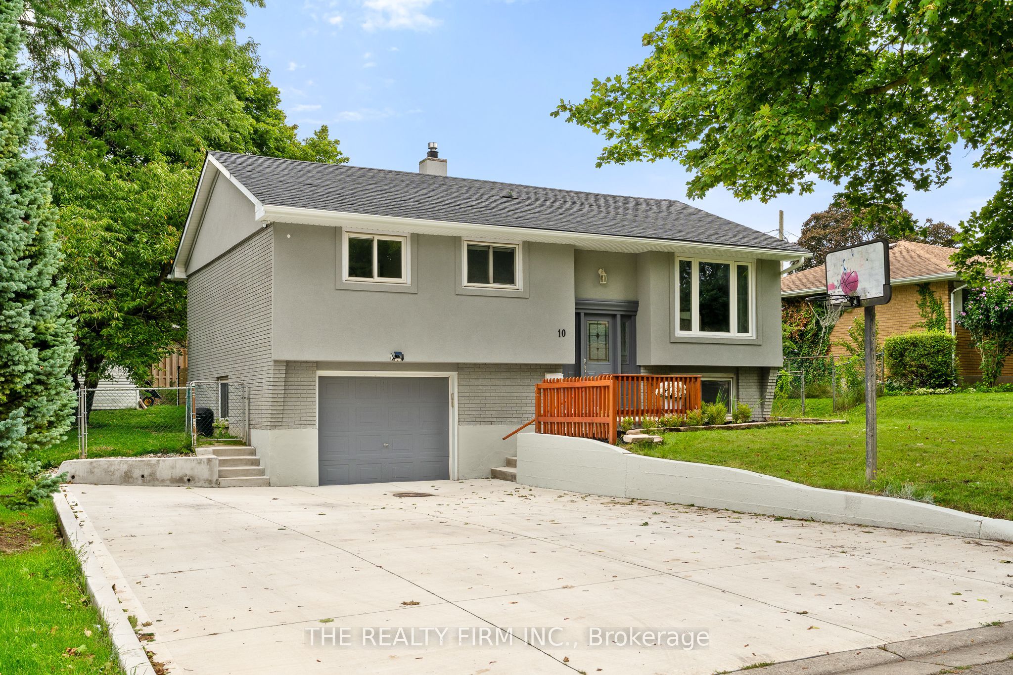 10 Afton Road, London South, ON N5Z 3Z7 photo 2