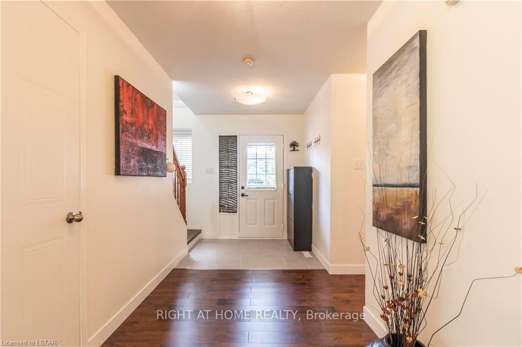 263 Rossmore Court, London South, ON N6C 6B8 photo 5