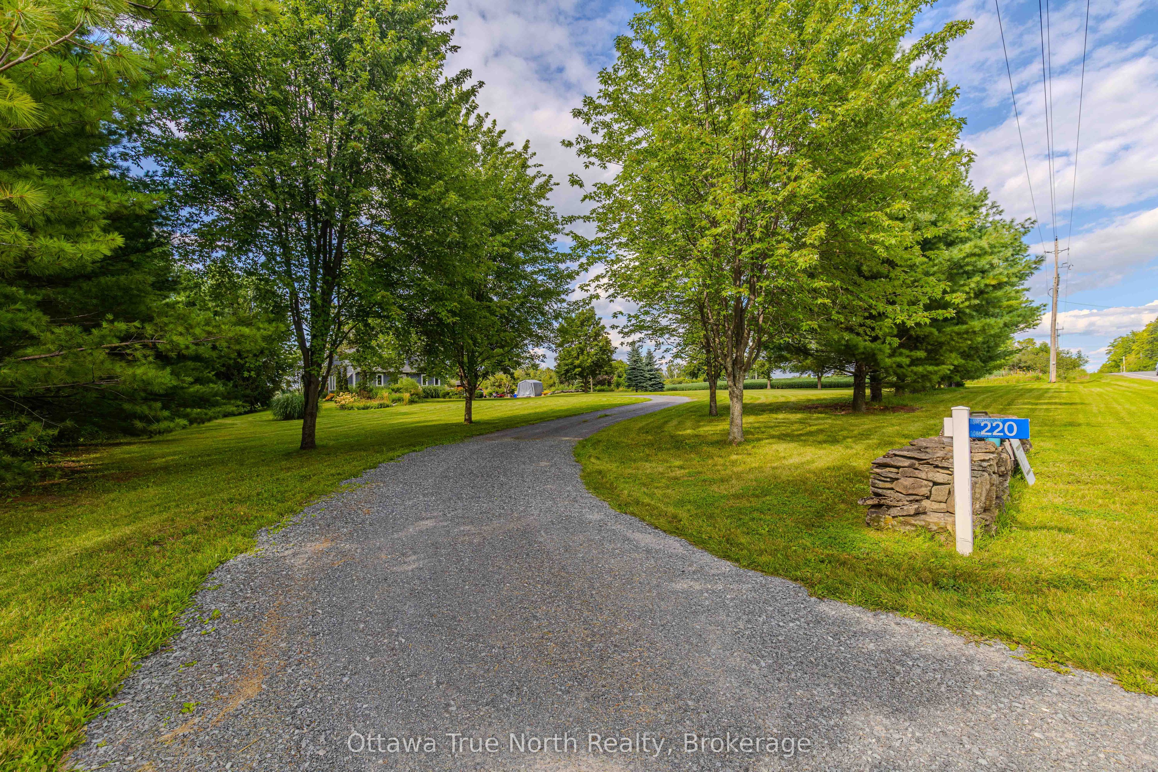 220 Ninth Line, Beckwith, ON K7C 0V9 photo 3
