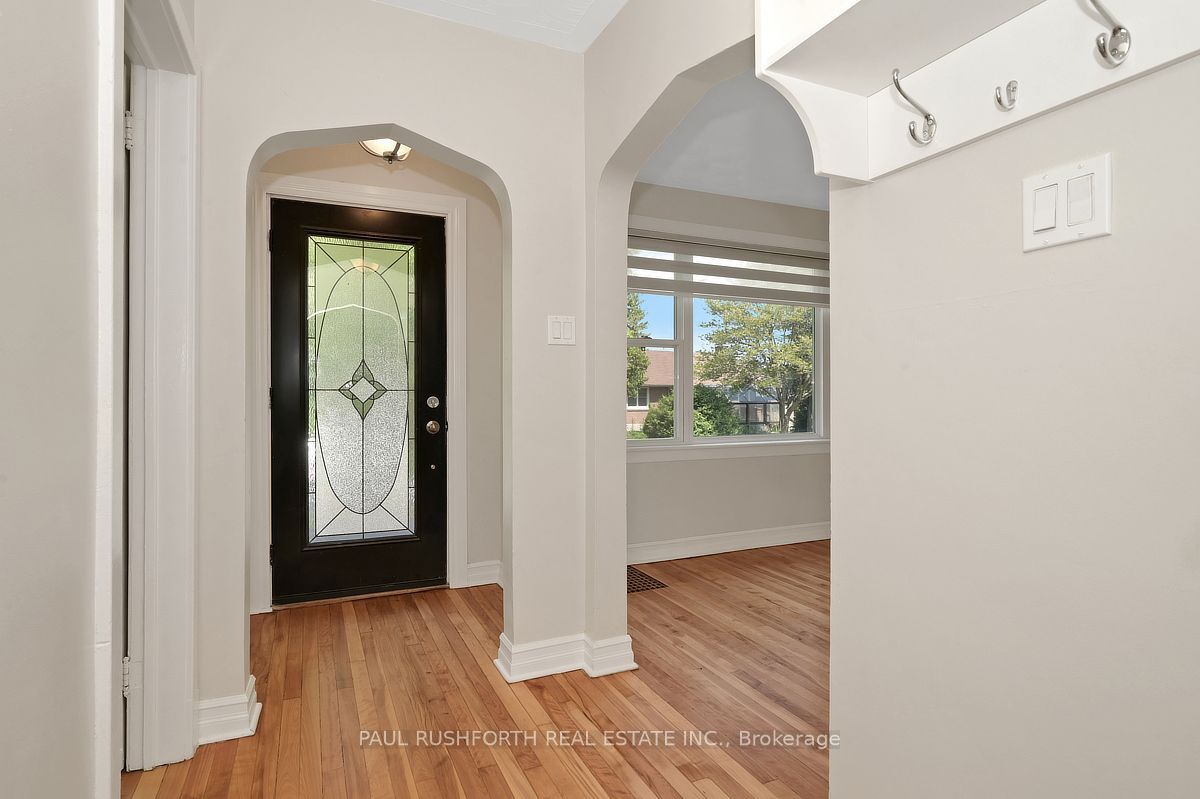 1072 Richard Avenue, Billings Bridge - Riverside Park and Area, ON K1H 8C4 photo 4