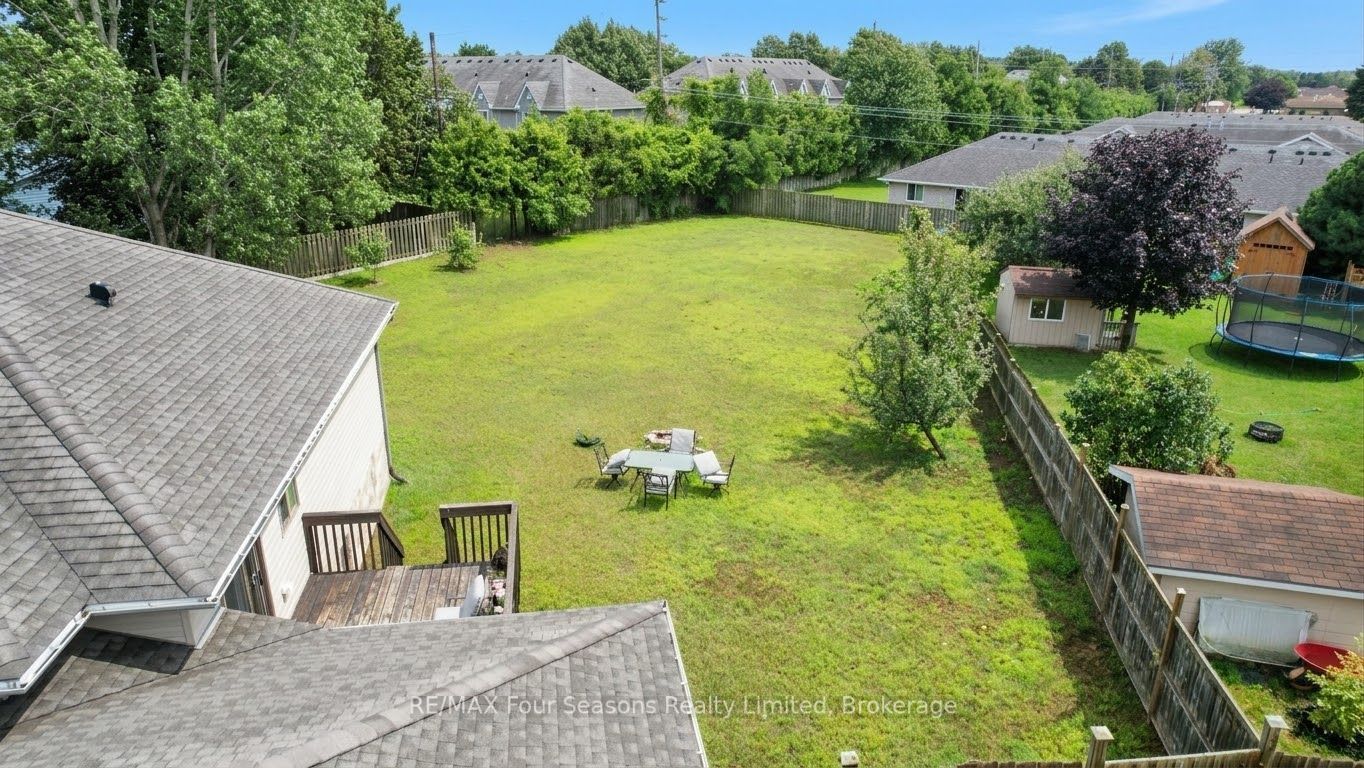 325 Gingrich Crescent, Saugeen Shores, ON N0H 2C1 photo 5