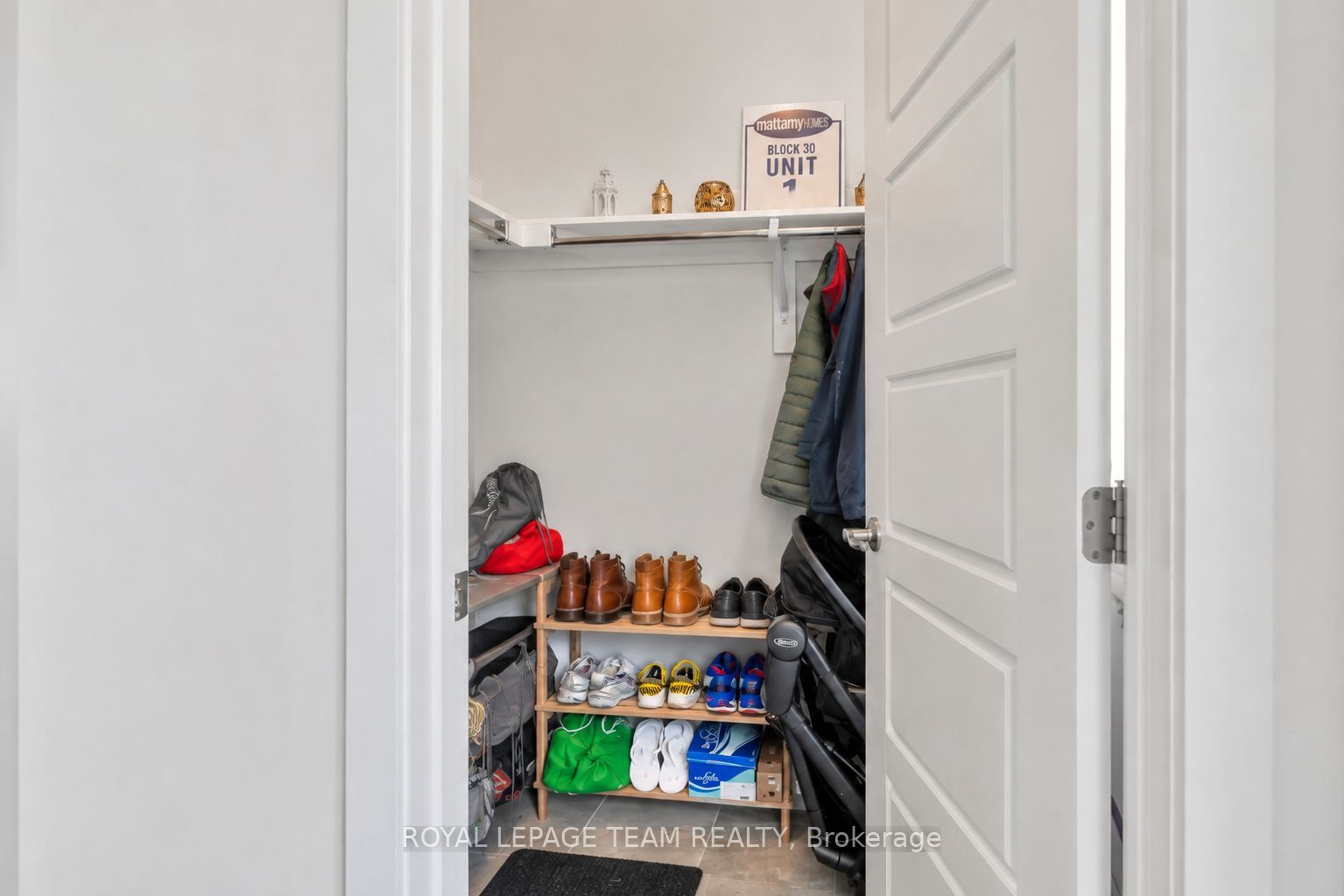 2501 Watercolours Way, Barrhaven, ON K2J 7B1 photo 3