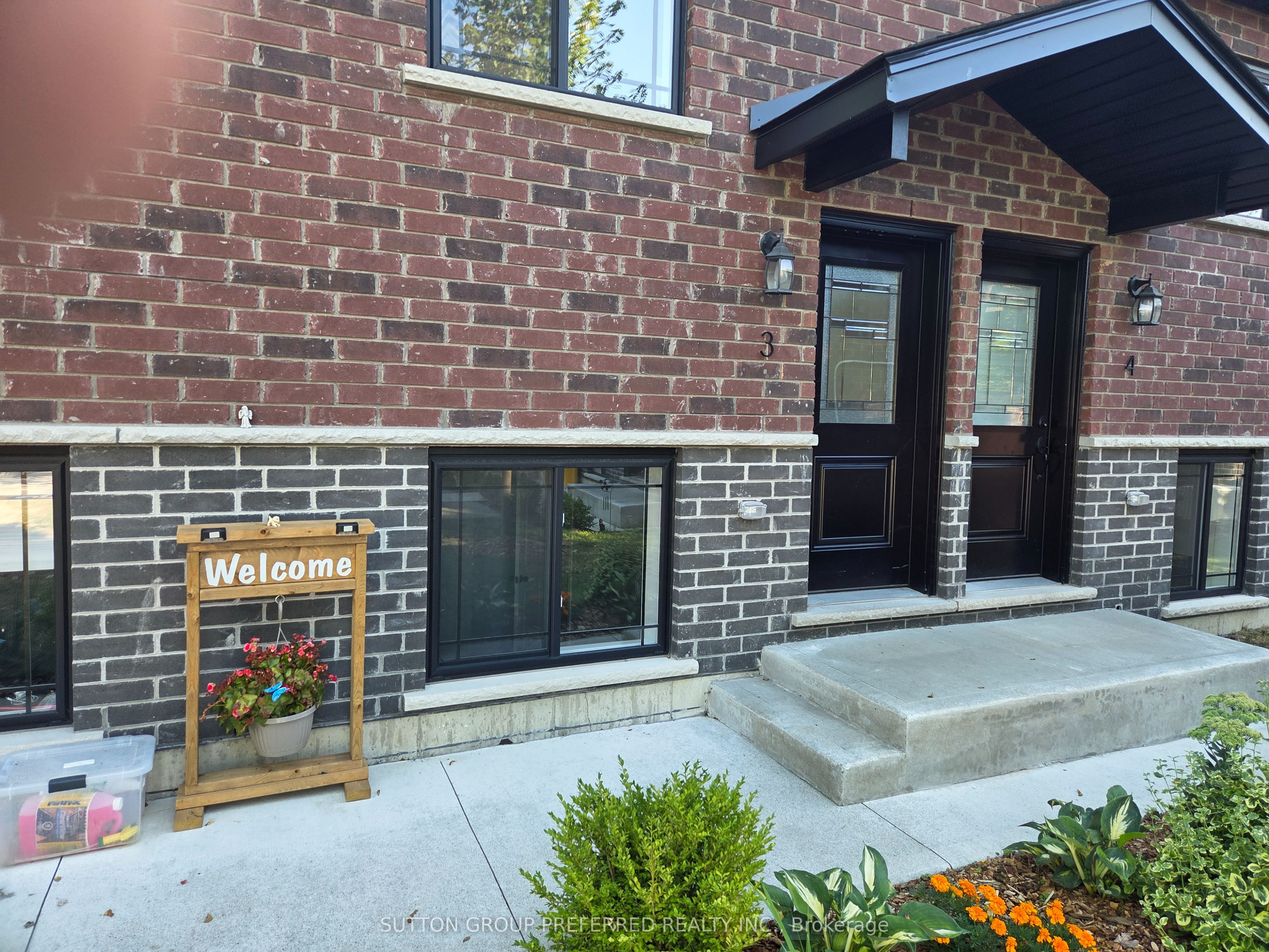34 Bain Street 3, Woodstock, ON N4S 5X8 photo 3