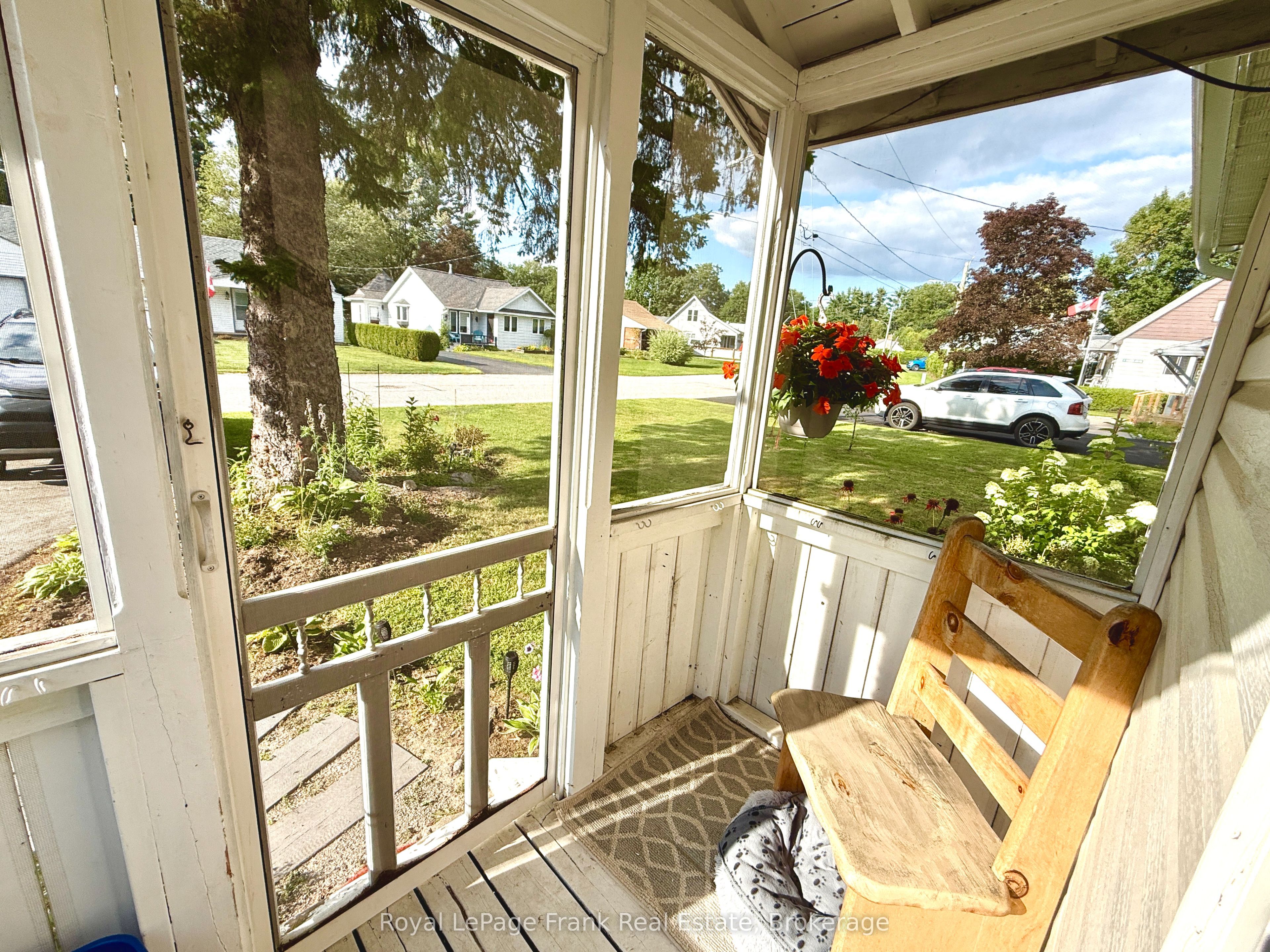 235 Kingswood Drive, Gravenhurst, ON P1P 1L6 photo 4