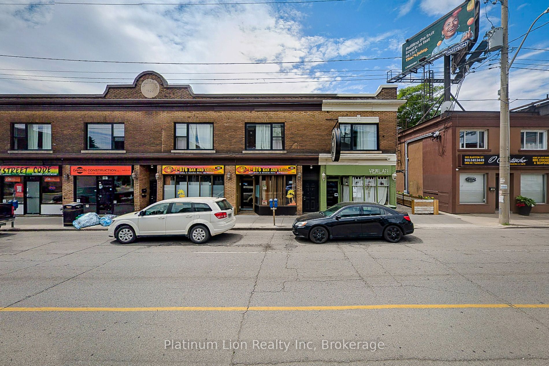 304 Barton Street E A, Hamilton, ON L8L 2X5 photo 2