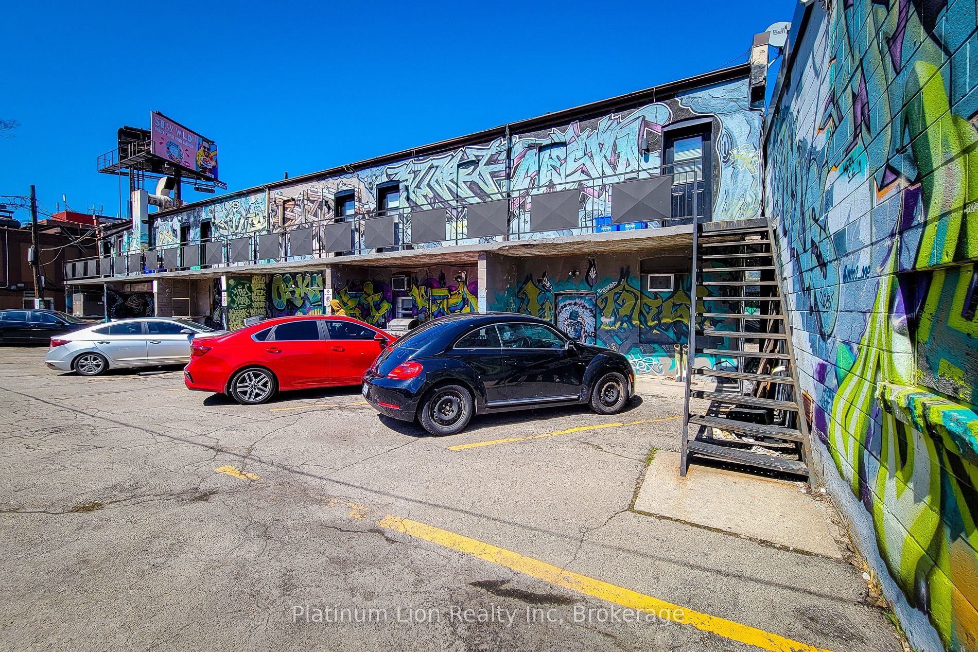 304 Barton Street E A, Hamilton, ON L8L 2X5 photo 3